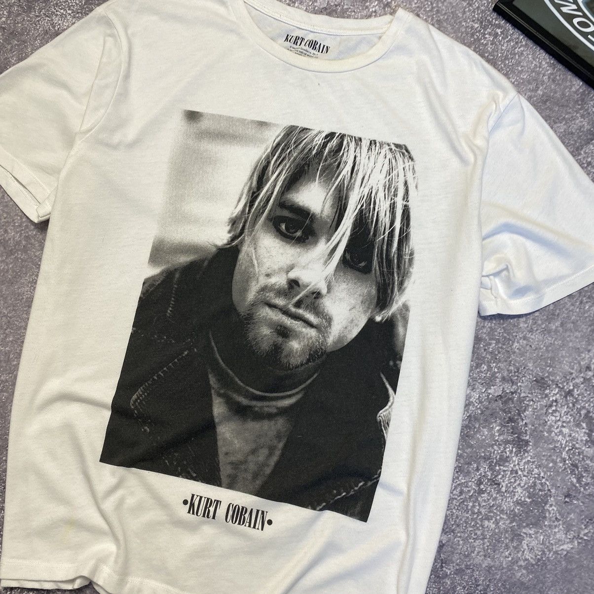 Band Tees Vintage Kurt Cobain Big Face logo band tee Size US M / EU 48-50 / 2 - 3 Thumbnail