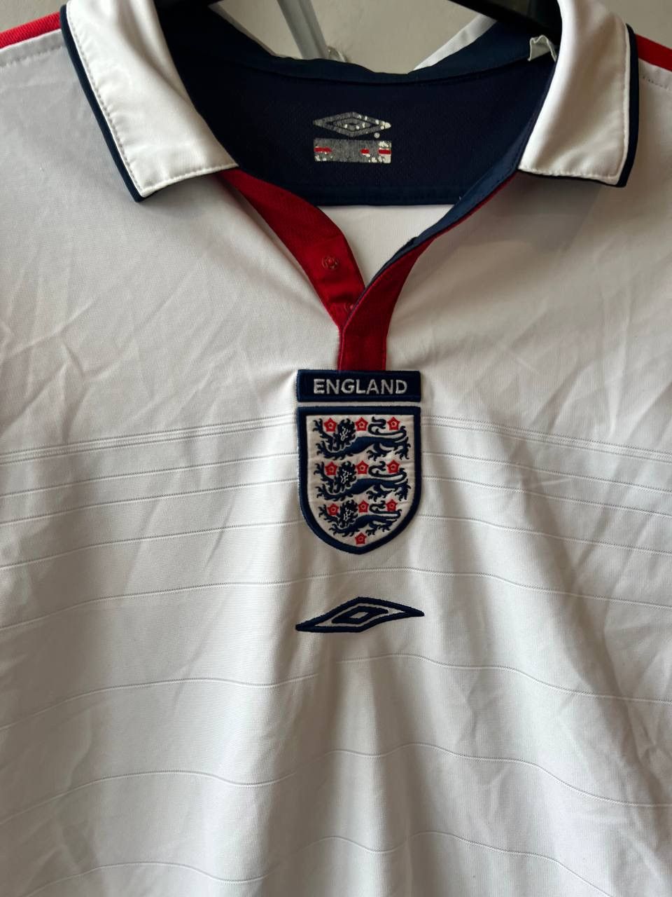 Umbro 2003/05 ENGLAND TEAM HOME SOCCER JERSEY FOOTBALL SHIRT SZ S Size US S / EU 44-46 / 1 - 13 Thumbnail