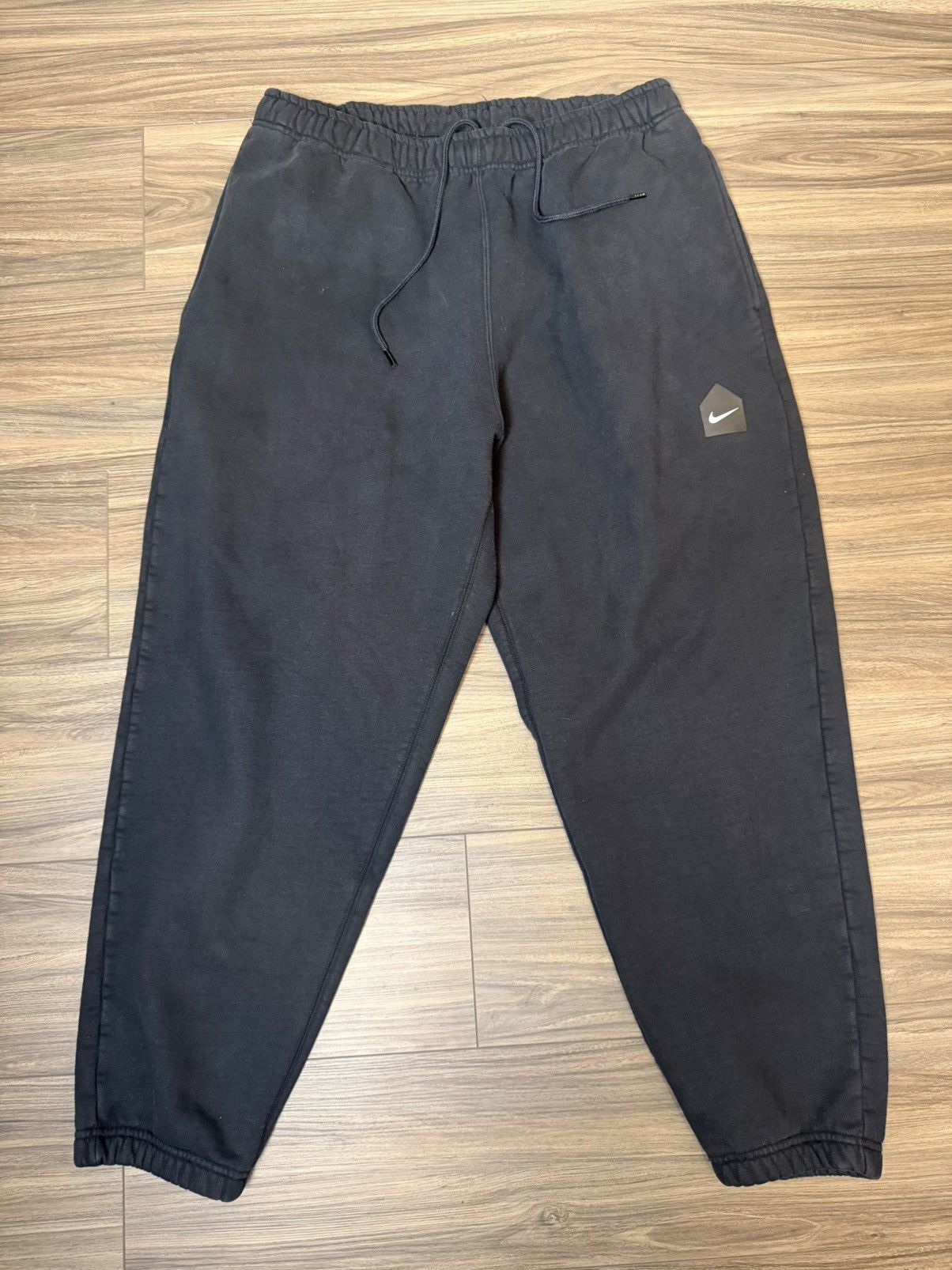 Dover Street Market × Nike Nike x DSM fleece sweatpants Size US 34 / EU 50 - 1 Thumbnail