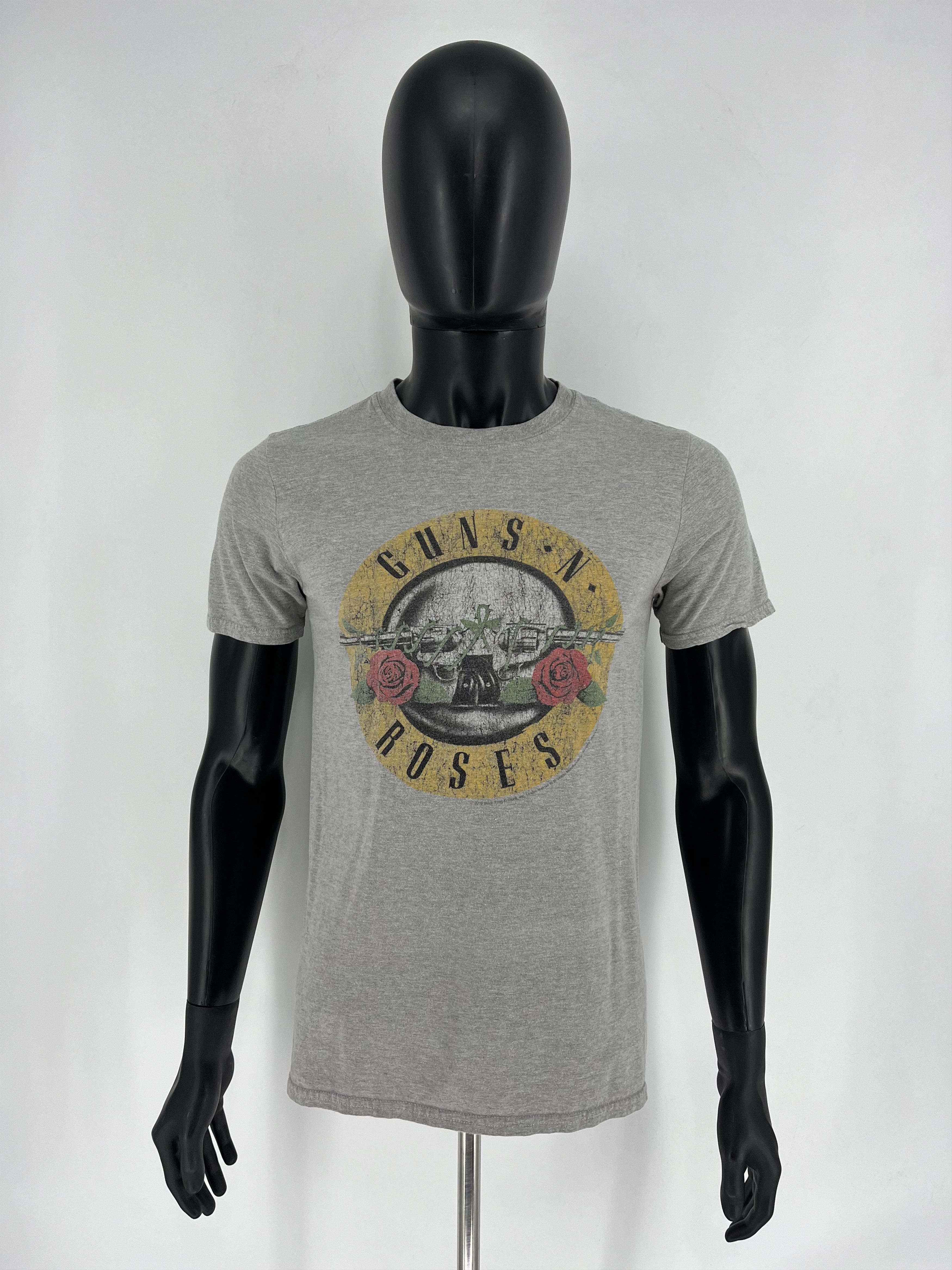 Band Tees Vintage Guns N’ Roses 🌹 Big Logo T-Shirt Size M Size US M / EU 48-50 / 2 - 3 Thumbnail