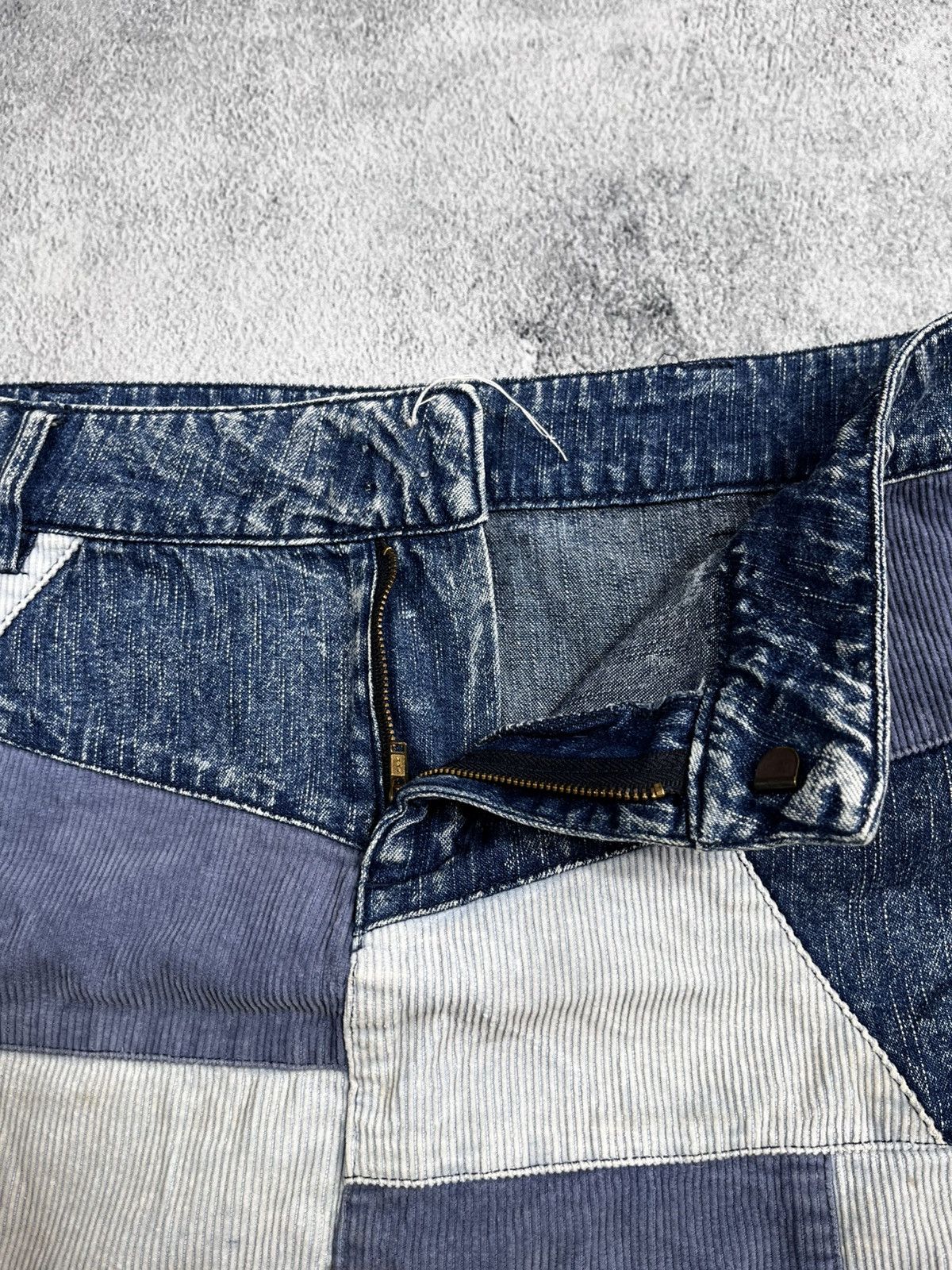 Vintage Vintage Y2K faded patchwork denim/corduroy mini skirt Size 30" / US 8 / IT 44 - 9 Thumbnail