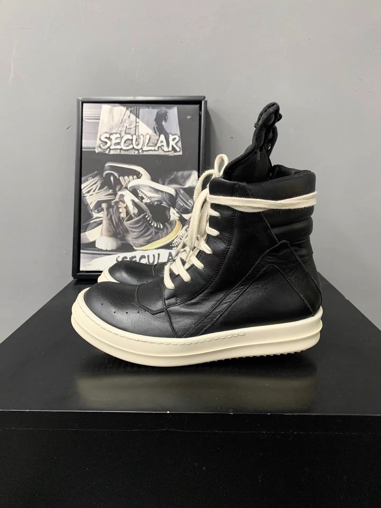 Rick Owens Rick Owens Mainline Sole Leather Inverted Triangle K34 Size US 6 / IT 36 - 4 Thumbnail