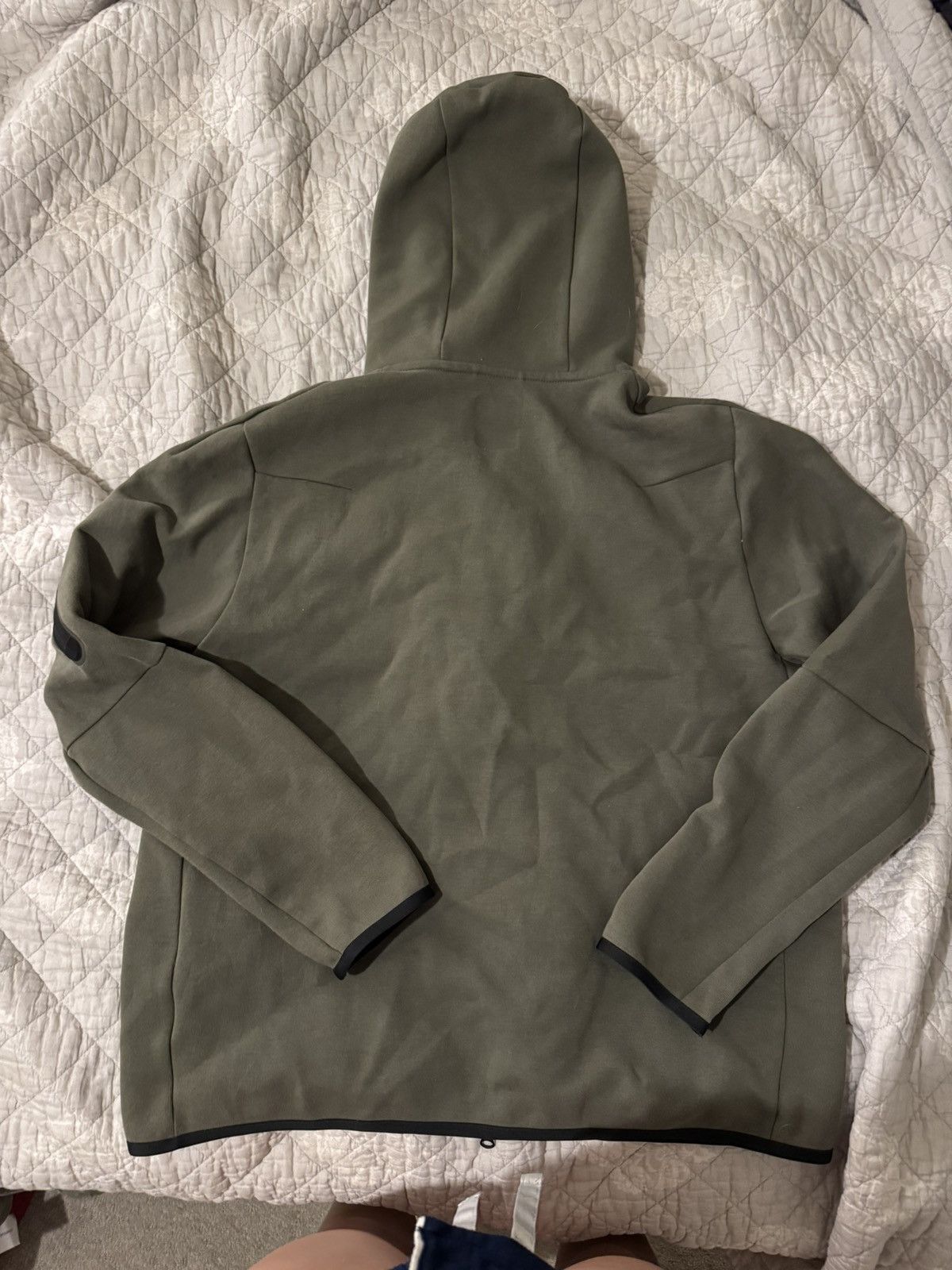 Nike Army green nike tech zip up Size US XL / EU 56 / 4 - 3 Thumbnail
