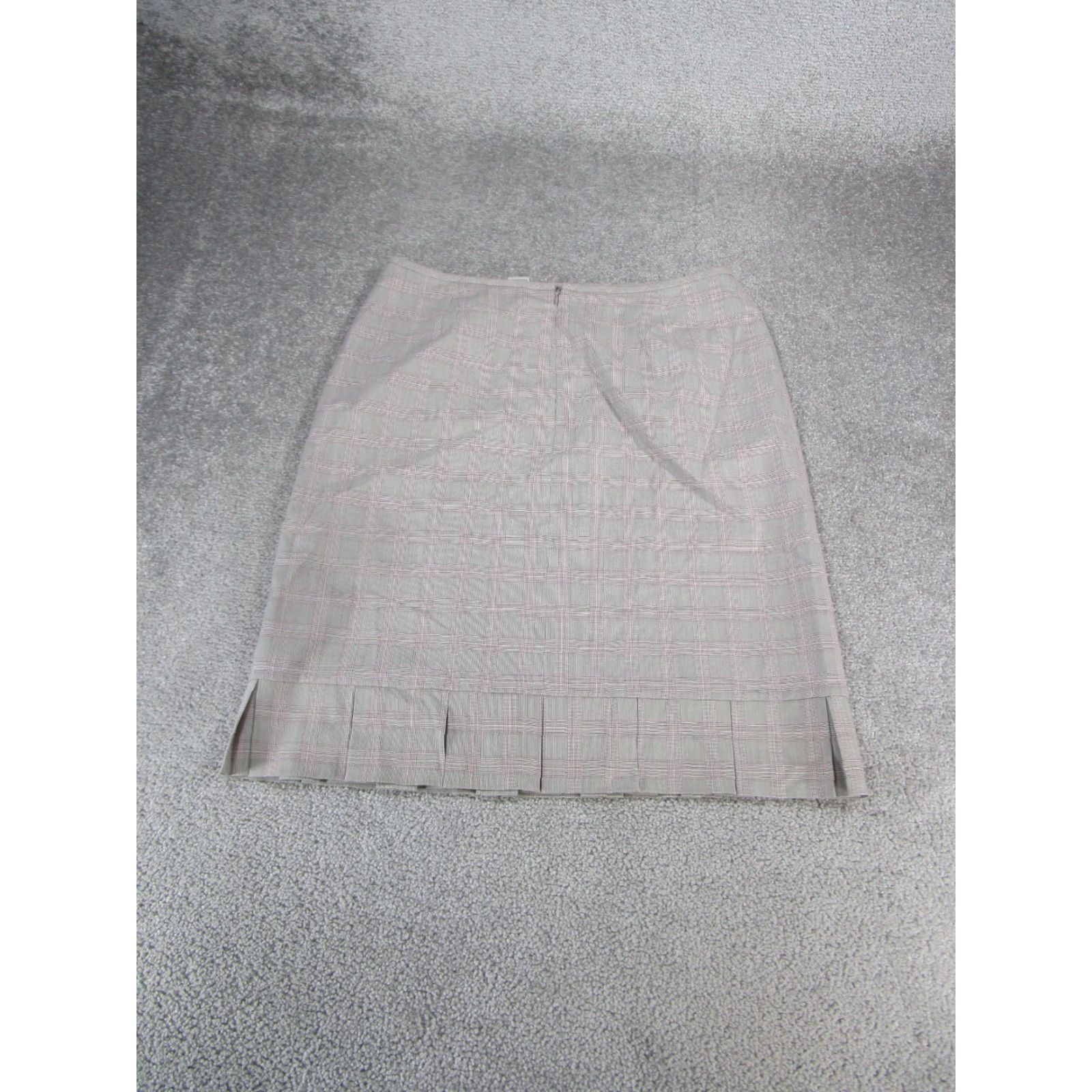 Vintage Tahari Skirt Womens 12 Gray Pink Plaid Check Pleated Fishtail NEW Size 34" / US 12 / IT 48 - 7 Thumbnail