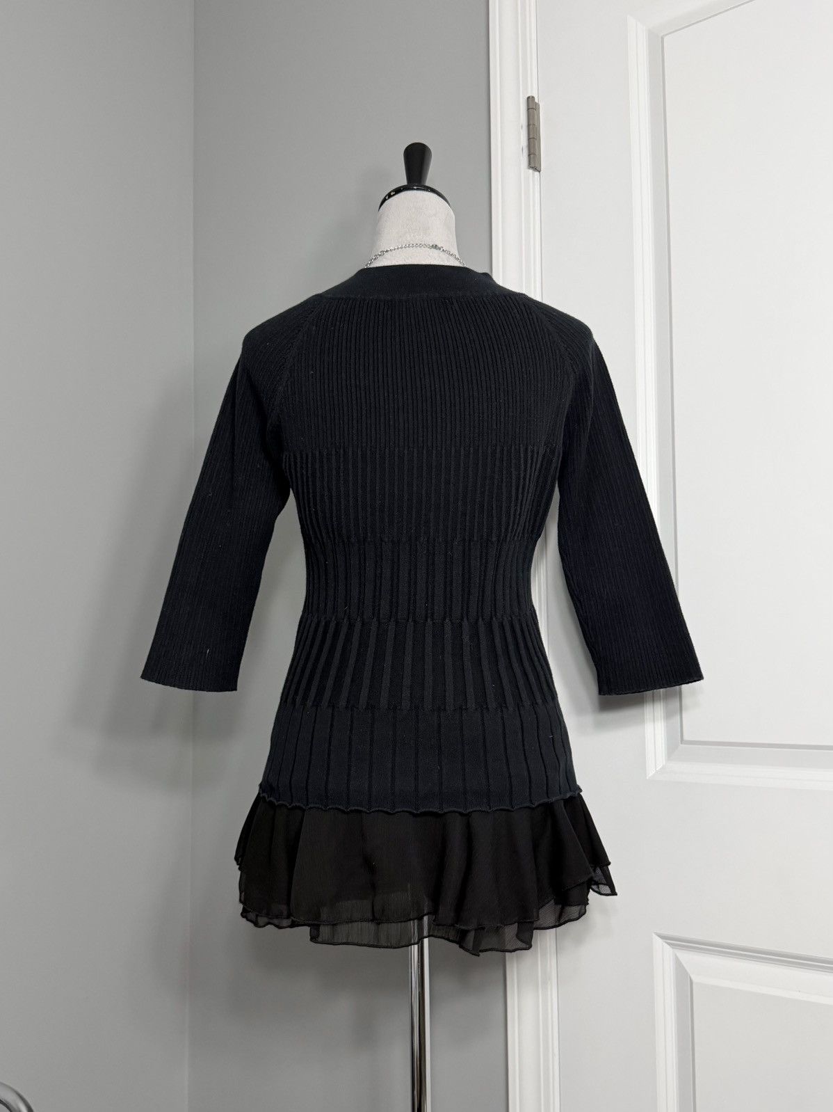 Other Black Ribbed Grommet Studded Scoop Neck 3/4 Sleeve Sweater Size M / US 6-8 / IT 42-44 - 8 Thumbnail