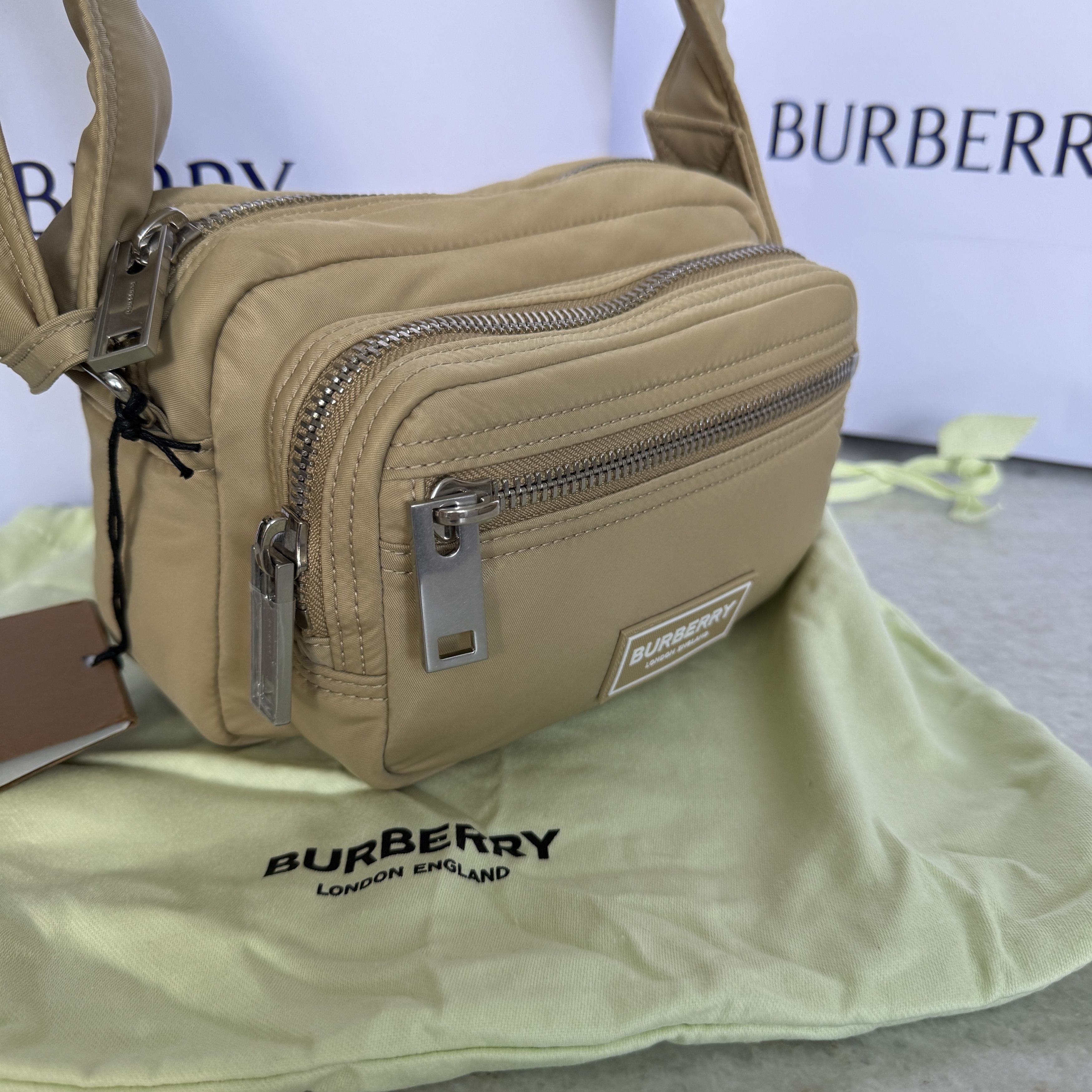 Burberry Burberry Warner Nylon Crossbody Bag 81044931 Camera Bag New Size ONE SIZE - 5 Thumbnail