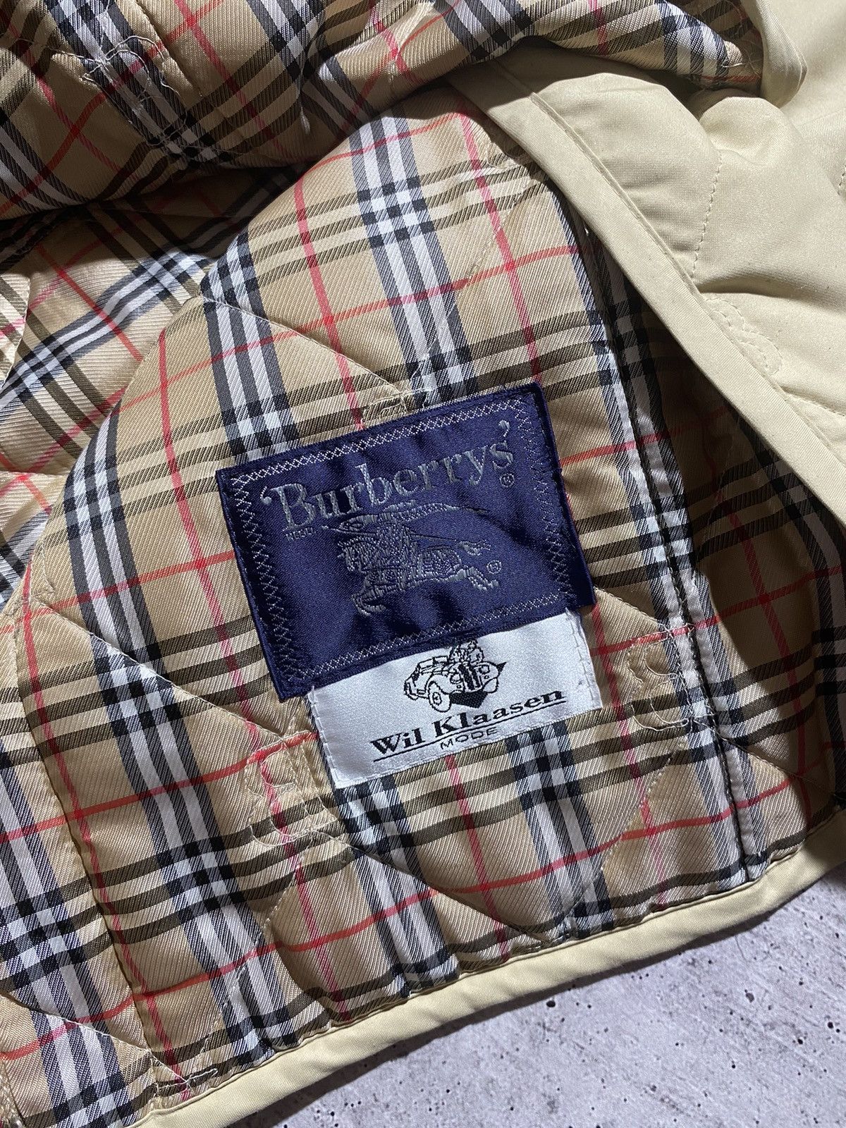Burberry Burberry luxury monogram vest Size US L / EU 52-54 / 3 - 11 Thumbnail