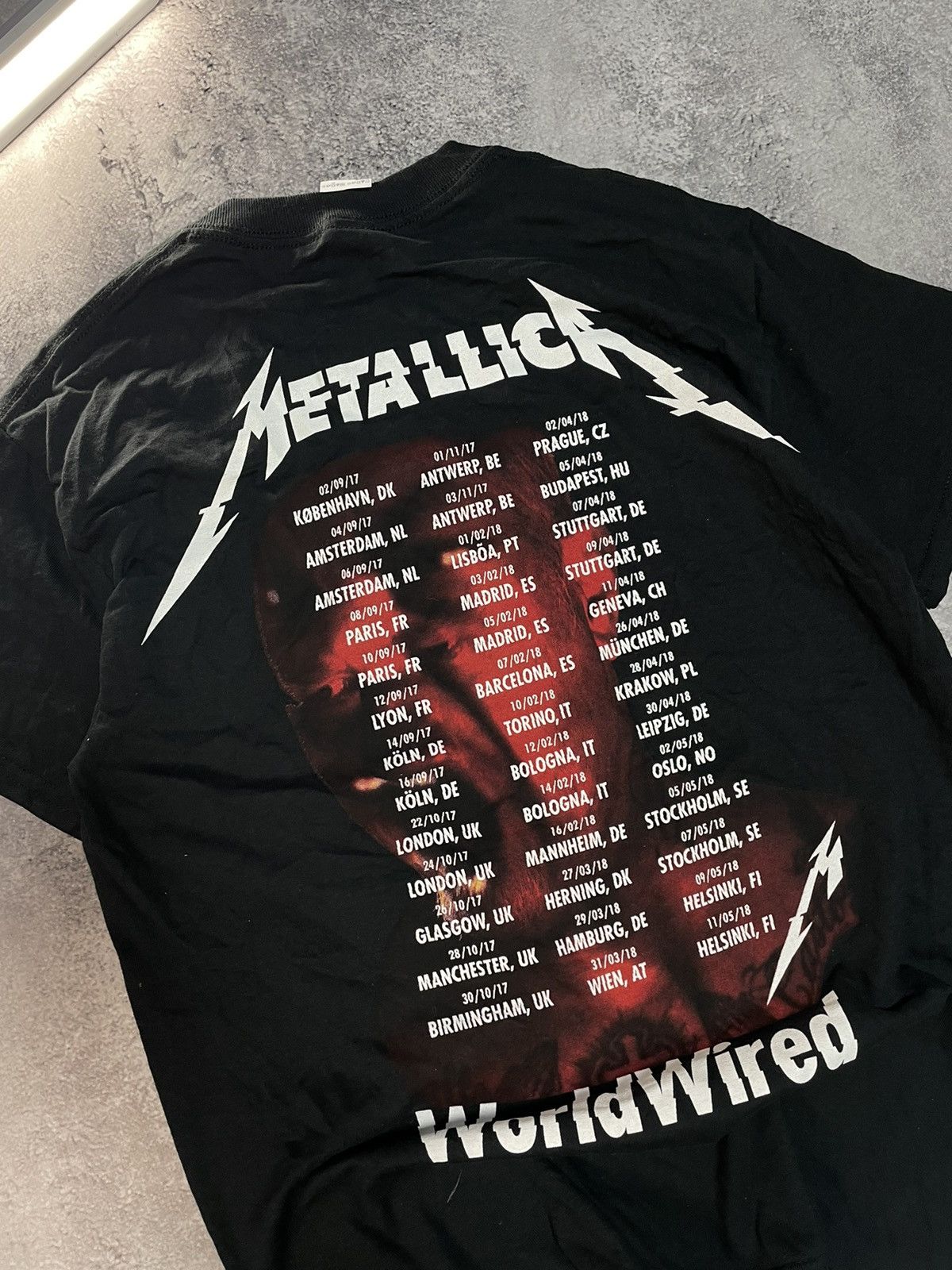 Band Tees × Metallica × Vintage T shirt Metallica hardwired to self-destruct worldwired tour Size US S / EU 44-46 / 1 - 6 Thumbnail