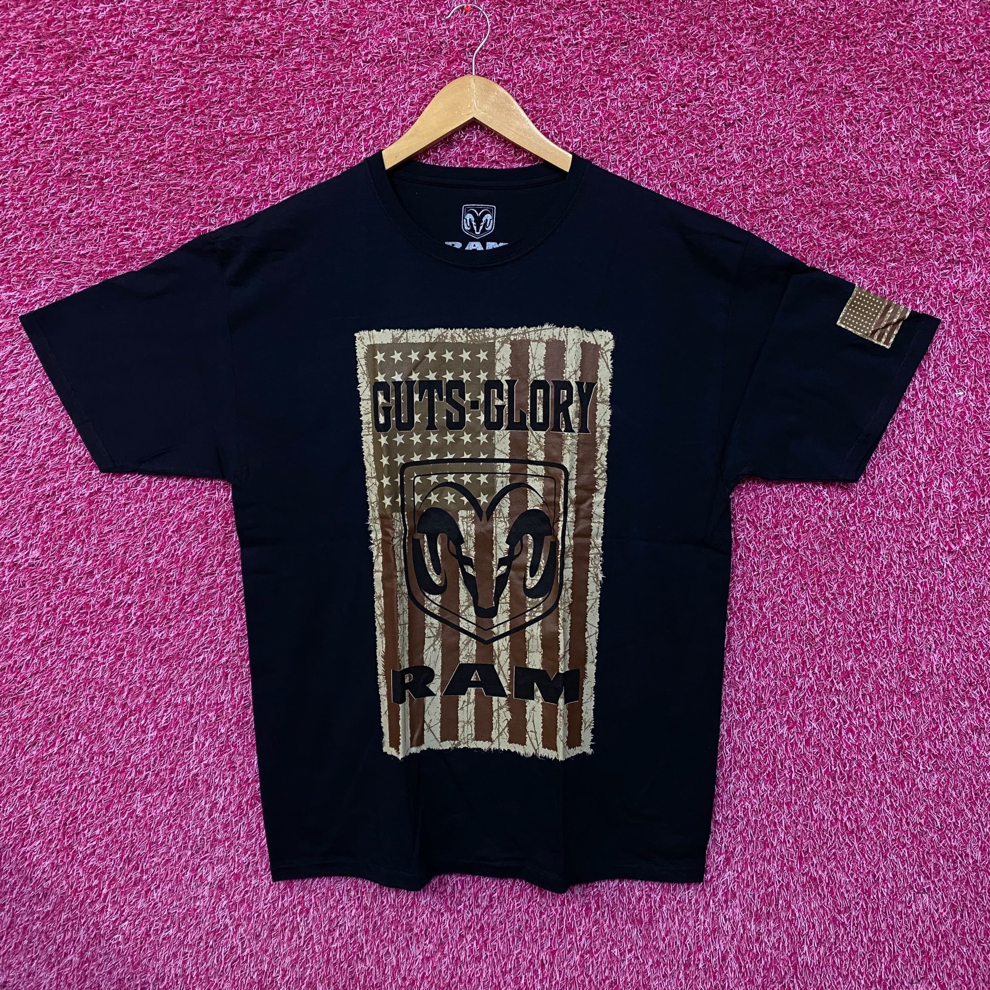 Other Dodge Rams Guts Glory American Pick-Up Truck Promo Tee L Size US L / EU 52-54 / 3 - 1 Thumbnail