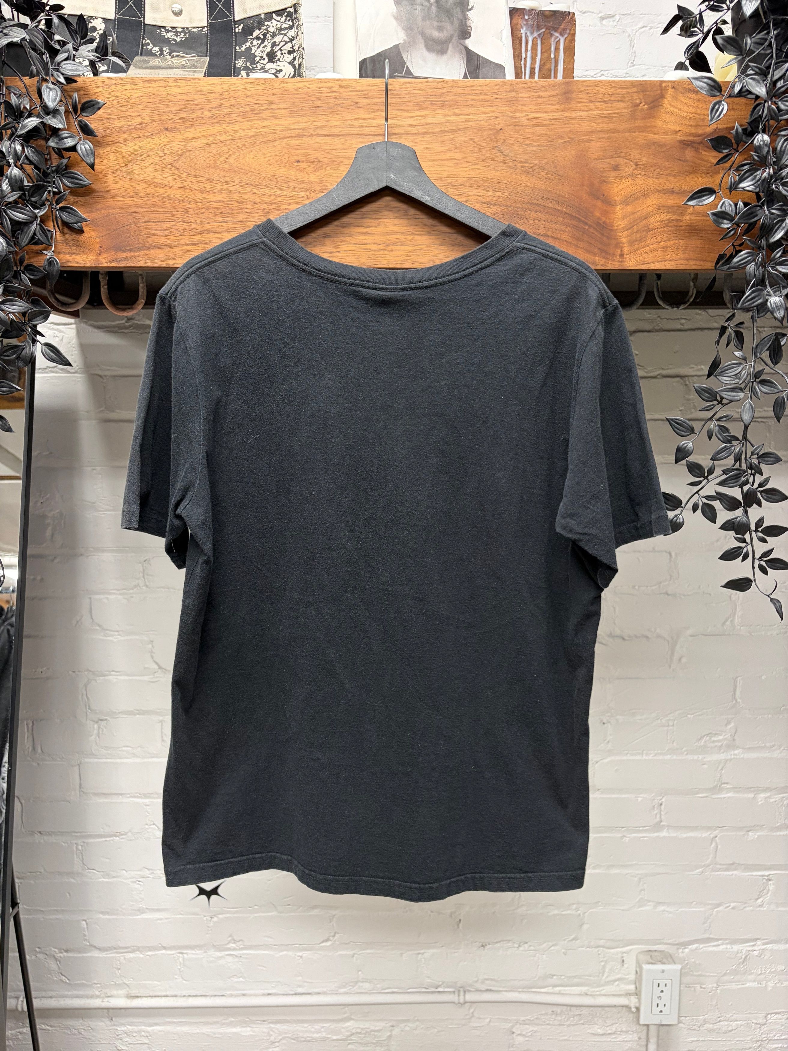 Number (N)ine Number (N)ine ‘Fender Logo’ Black Paisley Graphic T-Shirt Size US XL / EU 56 / 4 - 5 Thumbnail