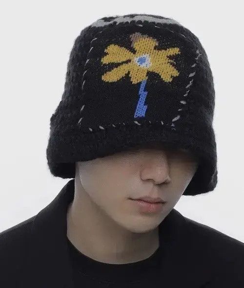 Other Outdoor retro floral knitted tulip bucket hat Size ONE SIZE - 1 Thumbnail