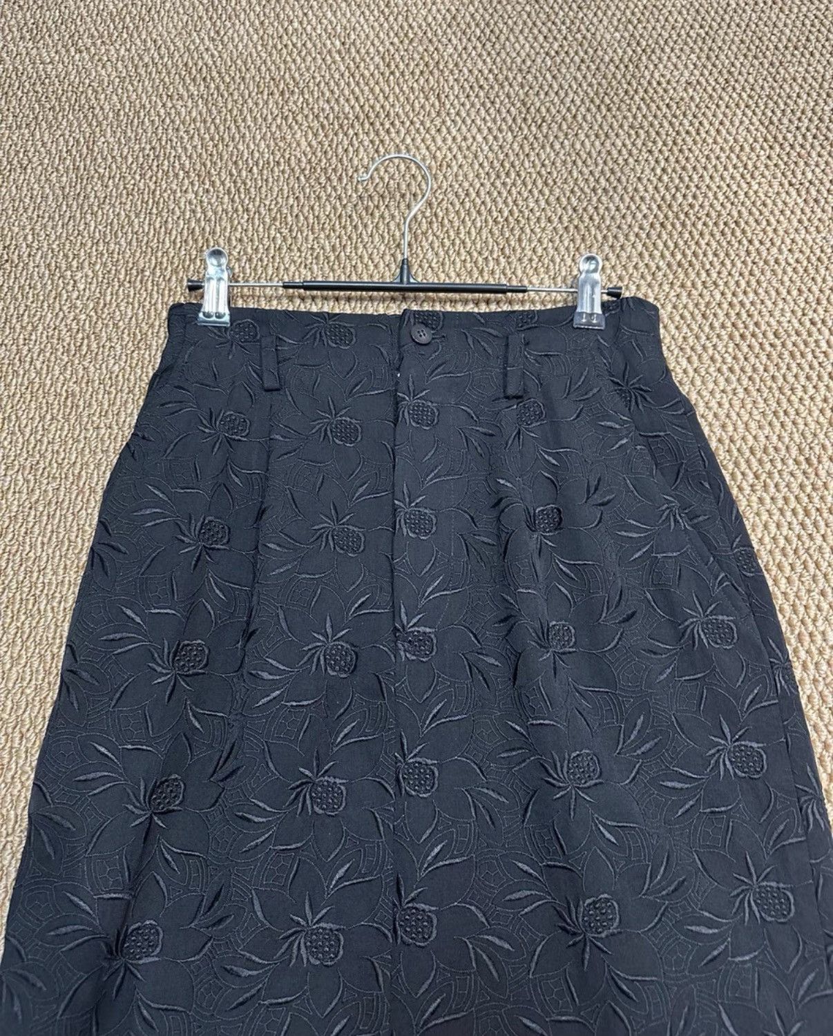 Comme des Garcons Comme des Garçons Embroidered Mini Skirt K23 Size 26" / US 2 / IT 38 - 3 Thumbnail