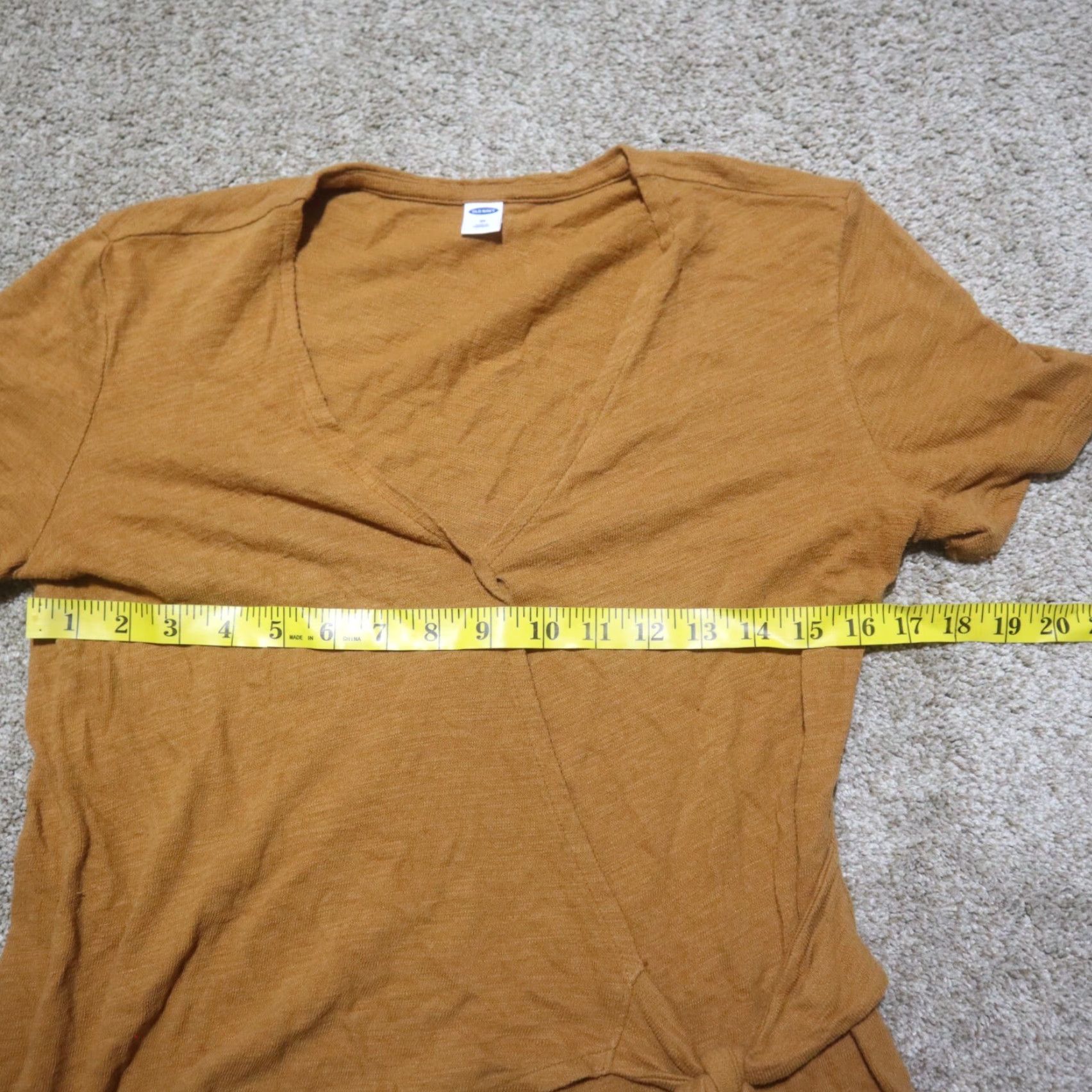 Old Navy Old Navy Shirt Women's XS V-Neck Short Sleeve Brown - Casual Knit T-Shirt Adults, Basic Stretchable Colorful City Style Size 26" / US 2 / IT 38 - 3 Thumbnail