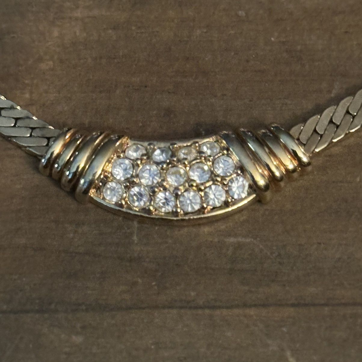 Other × Vintage Vintage Avon gold rhinestone necklace, earrings and ring set Size ONE SIZE - 3 Thumbnail