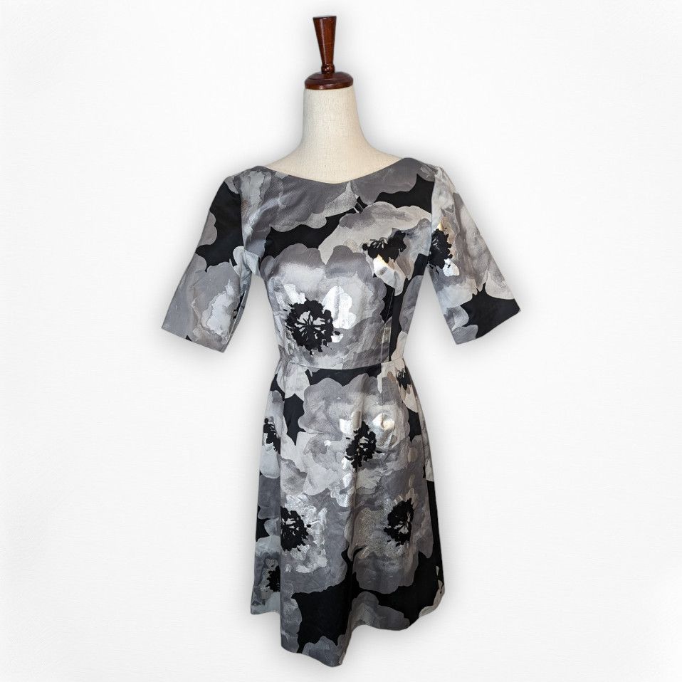 Lela Rose Short sleeve floral print black & silver cocktail dress sz 6 Size M / US 6-8 / IT 42-44 - 1 Thumbnail