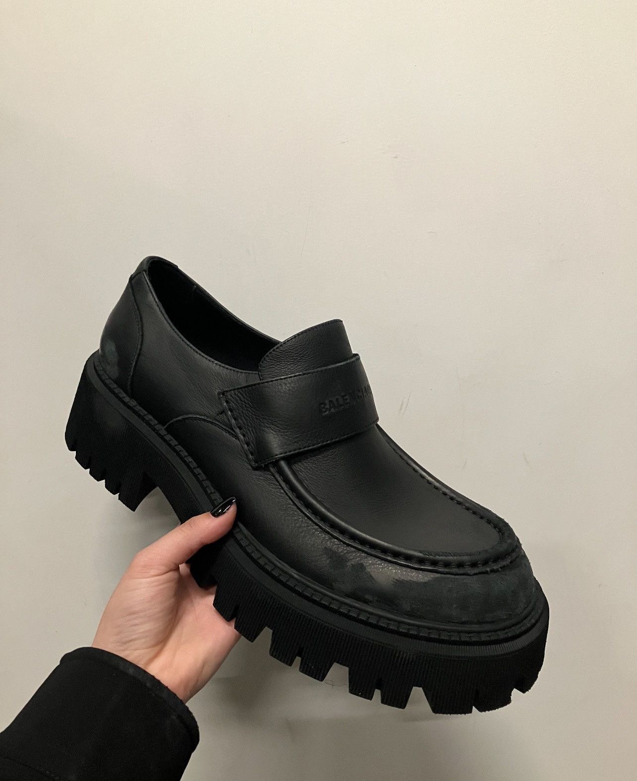 Leather Worn Out Tractor Loafers