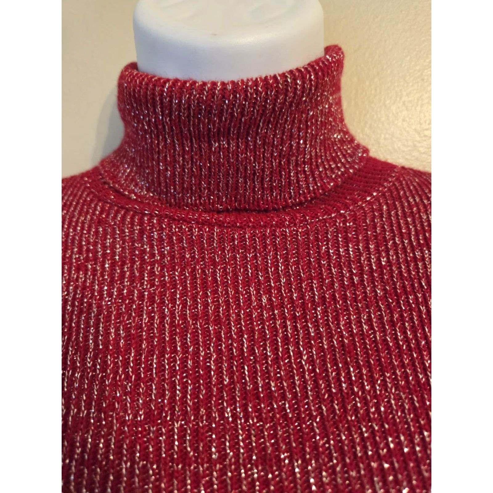 Vintage VINTAGE Adriana Red Metallic Turtleneck Acrylic Sweater Womens M 70s Decade 1970s Size M / US 6-8 / IT 42-44 - 2 Thumbnail