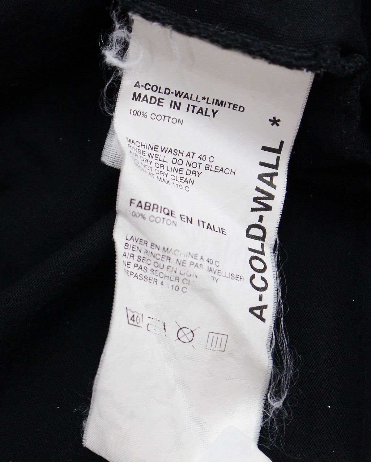 A-COLD-WALL* FW2018 A-COLD-WALL* LIMITED DETACHABLE POCKET LONGSLEEVE Size US L / EU 52-54 / 3 - 6 Thumbnail