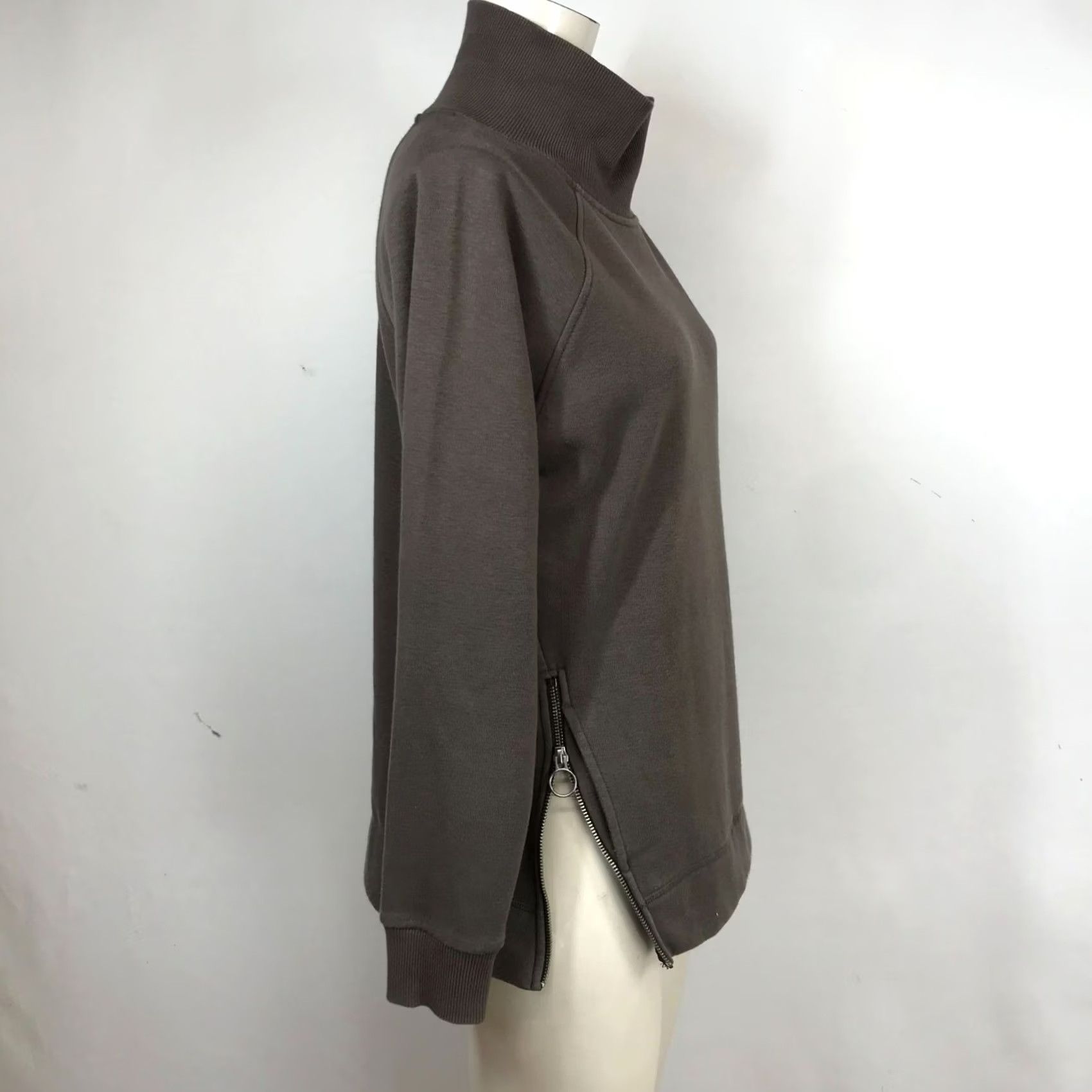 Athleta ATHLETA WOMEN'S SMALL BROWN LONG SLEEVE TURTLENECK SWEATSHIRT Size S / US 4 / IT 40 - 4 Thumbnail