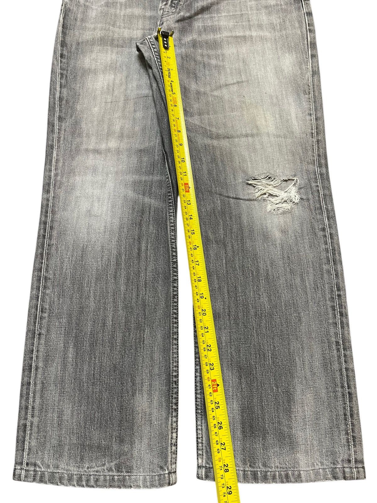 Levi's Vintage 90s Levis 502 Faded Wash Distress Style Loose Jeans Size US 36 / EU 52 - 14 Thumbnail