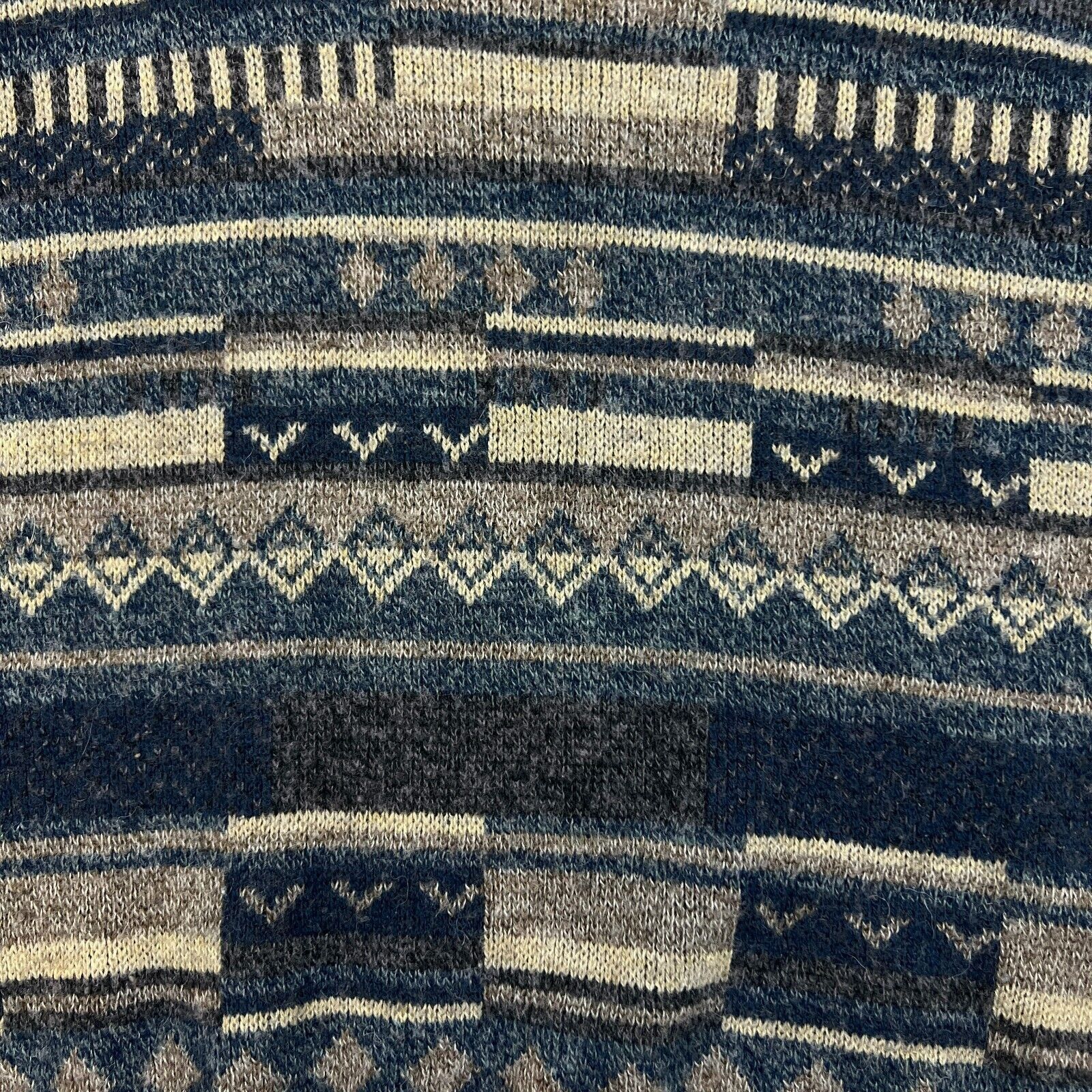 Vintage Vintage Knit Geometric Sweater Medium Casual Pullover 90s Size US M / EU 48-50 / 2 - 3 Thumbnail