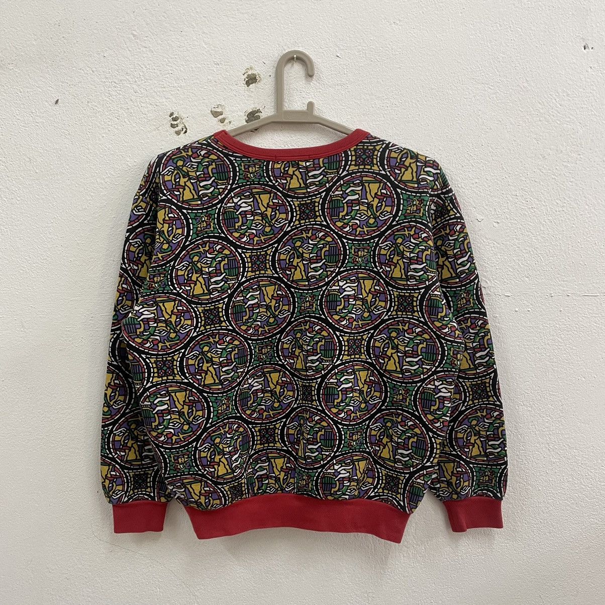 Vintage 🔥🇯🇵Vintage Munsingwear Multicolour Baroque Sweatshirts Size US M / EU 48-50 / 2 - 2 Thumbnail