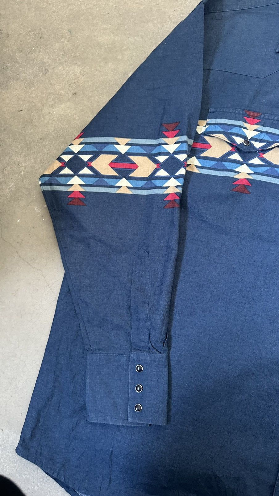 Wrangler VINTAGE WRANGLER WESTERN SHIRT AZTEC NAVAJO Size US XXL / EU 58 / 5 - 5 Thumbnail