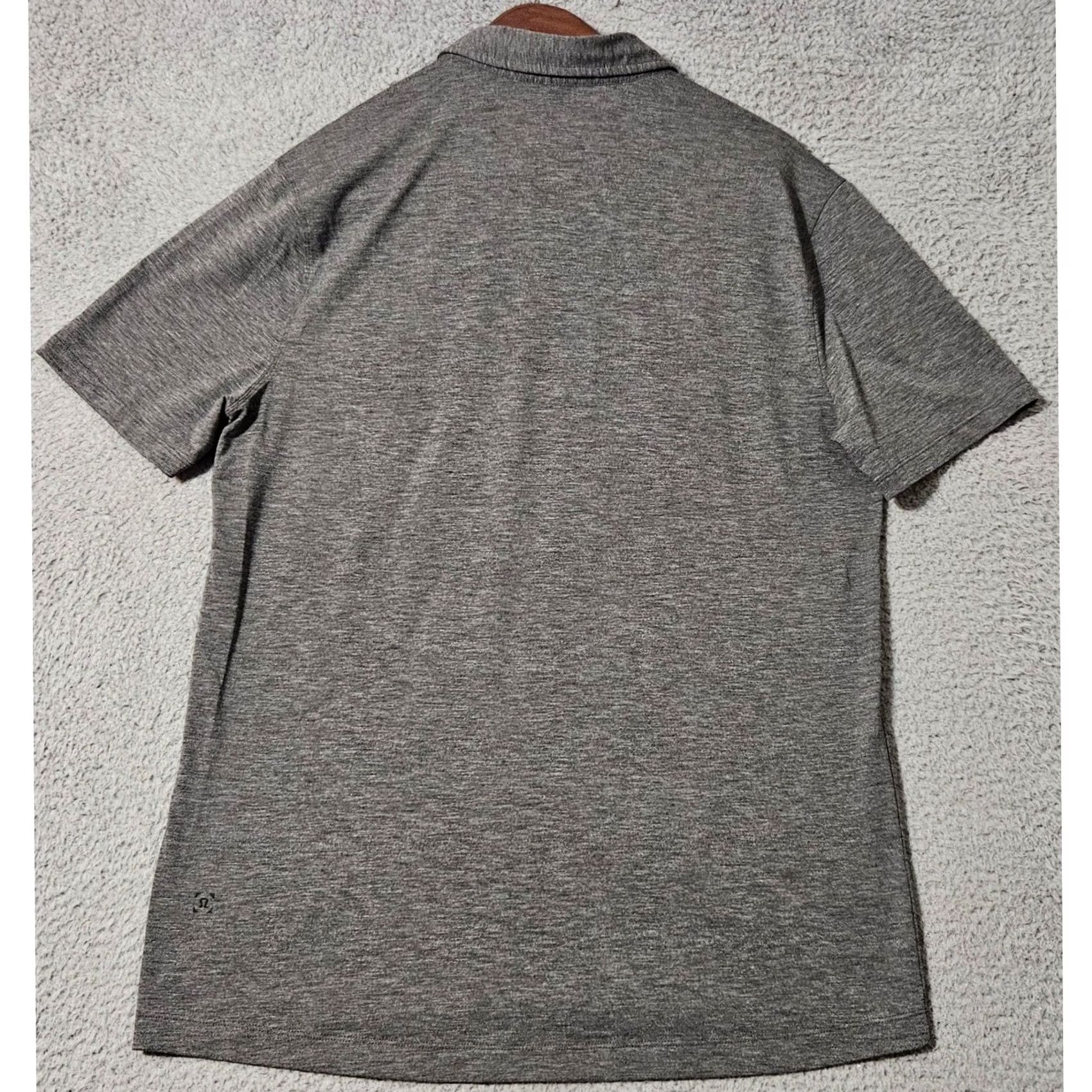 Lululemon Lululemon Polo Shirt Mens Size Medium Gray Performance Short Sleeve Casual Golf Size US M / EU 48-50 / 2 - 3 Thumbnail