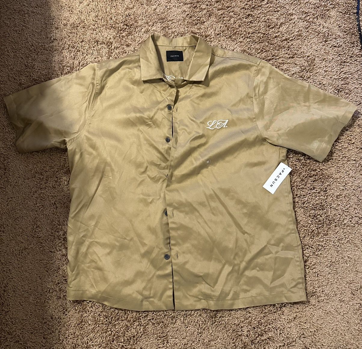 Pacsun Echo Park LA Mustard silk short sleeve button up NWT M Size US M / EU 48-50 / 2 - 4 Thumbnail