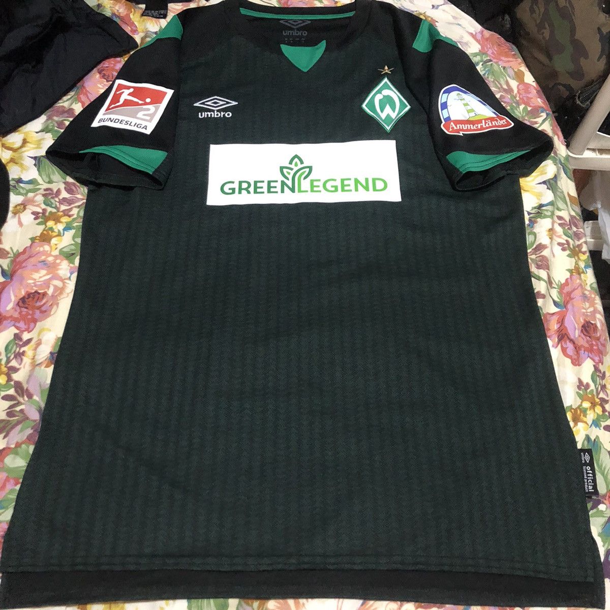 image of Soccer Jersey x Umbro Werder Bremen 21/22 3Rd Away Shirt 11 Fullkrug in Black/Green (Size Medium)