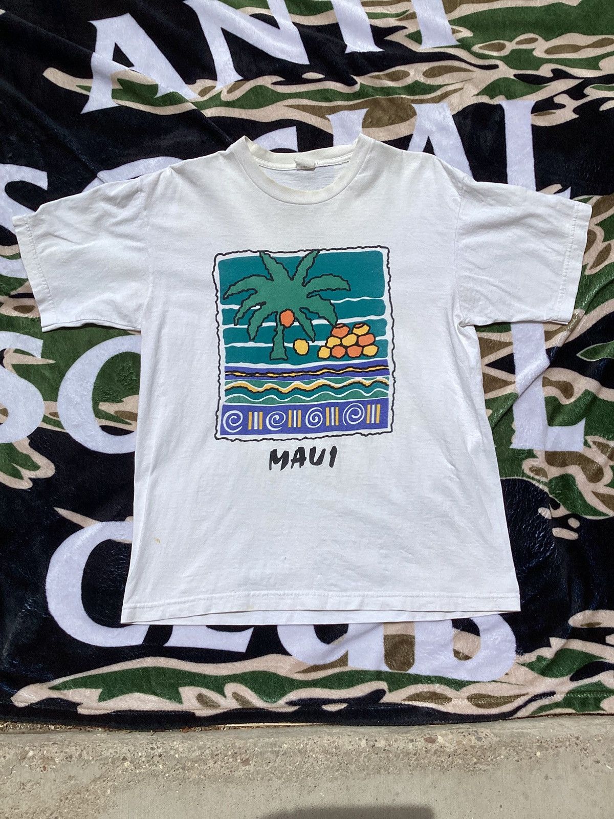 Other × Vintage Vintage 90s Maui, Hawaii graphic T-shirt Size US L / EU 52-54 / 3 - 1 Thumbnail