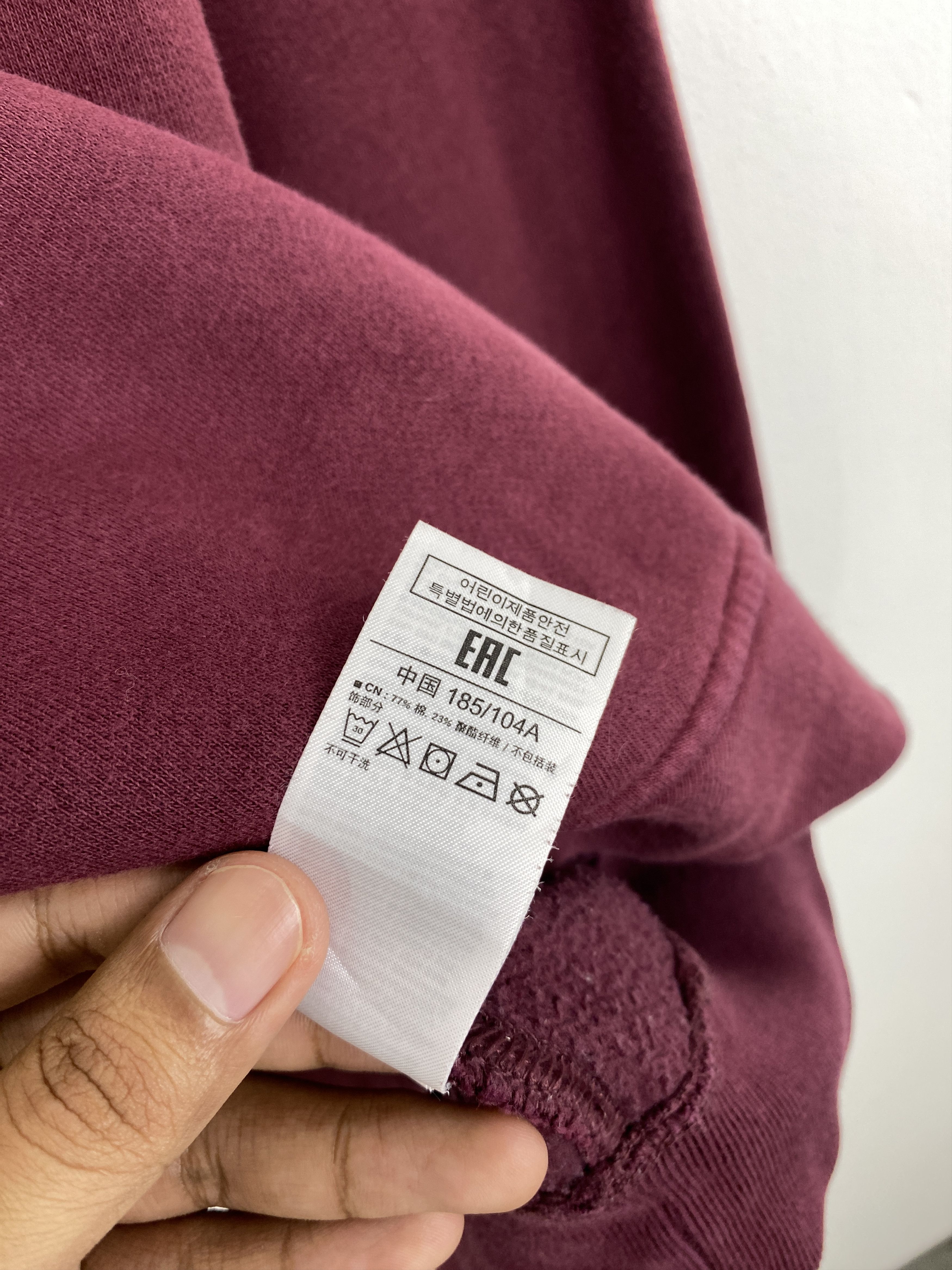 Gap Vintage Gap Faded Central Logo Sweatshirt SH0071 Size US L / EU 52-54 / 3 - 11 Thumbnail