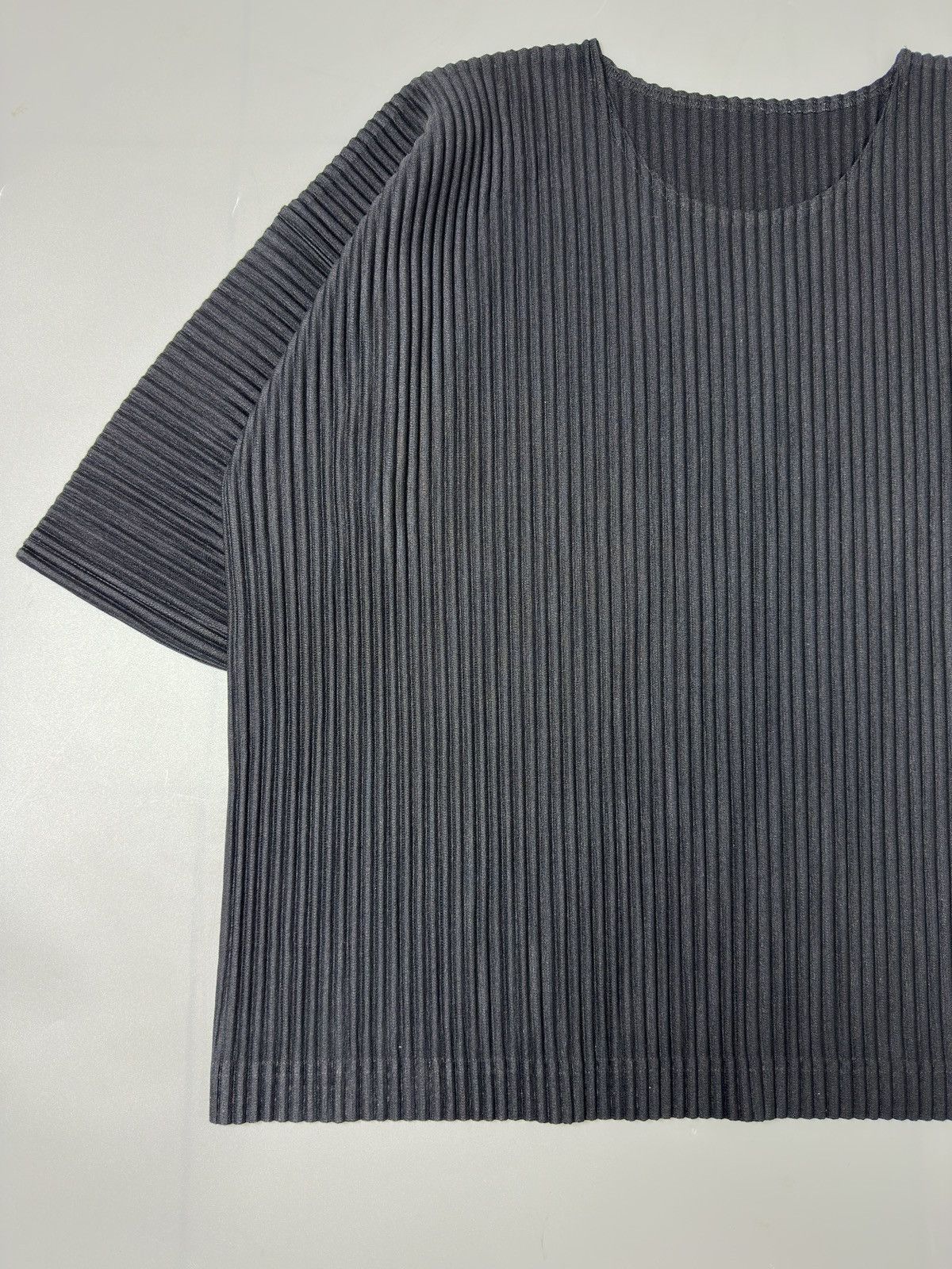 Homme Plisse Issey Miyake Homme plisse/Issey Miyake — Oversized Pleated Shirt Size US M / EU 48-50 / 2 - 2 Thumbnail