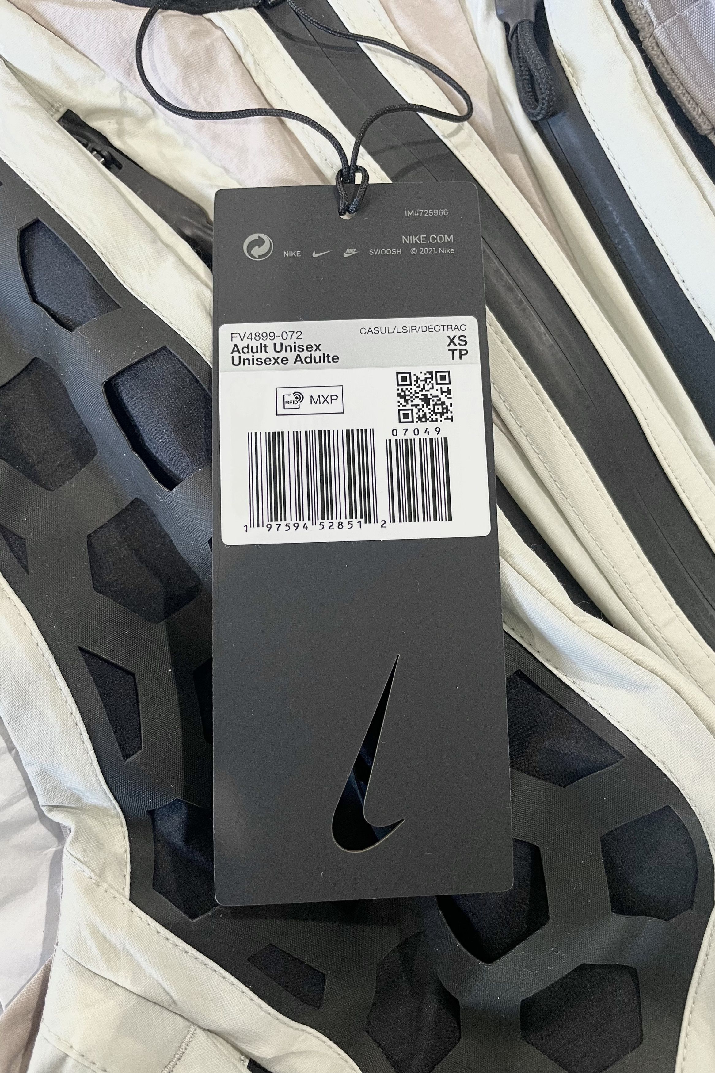 Nike Nike ISPA Modular Pocket Vest Light Bone Size US XS / EU 42 / 0 - 5 Thumbnail