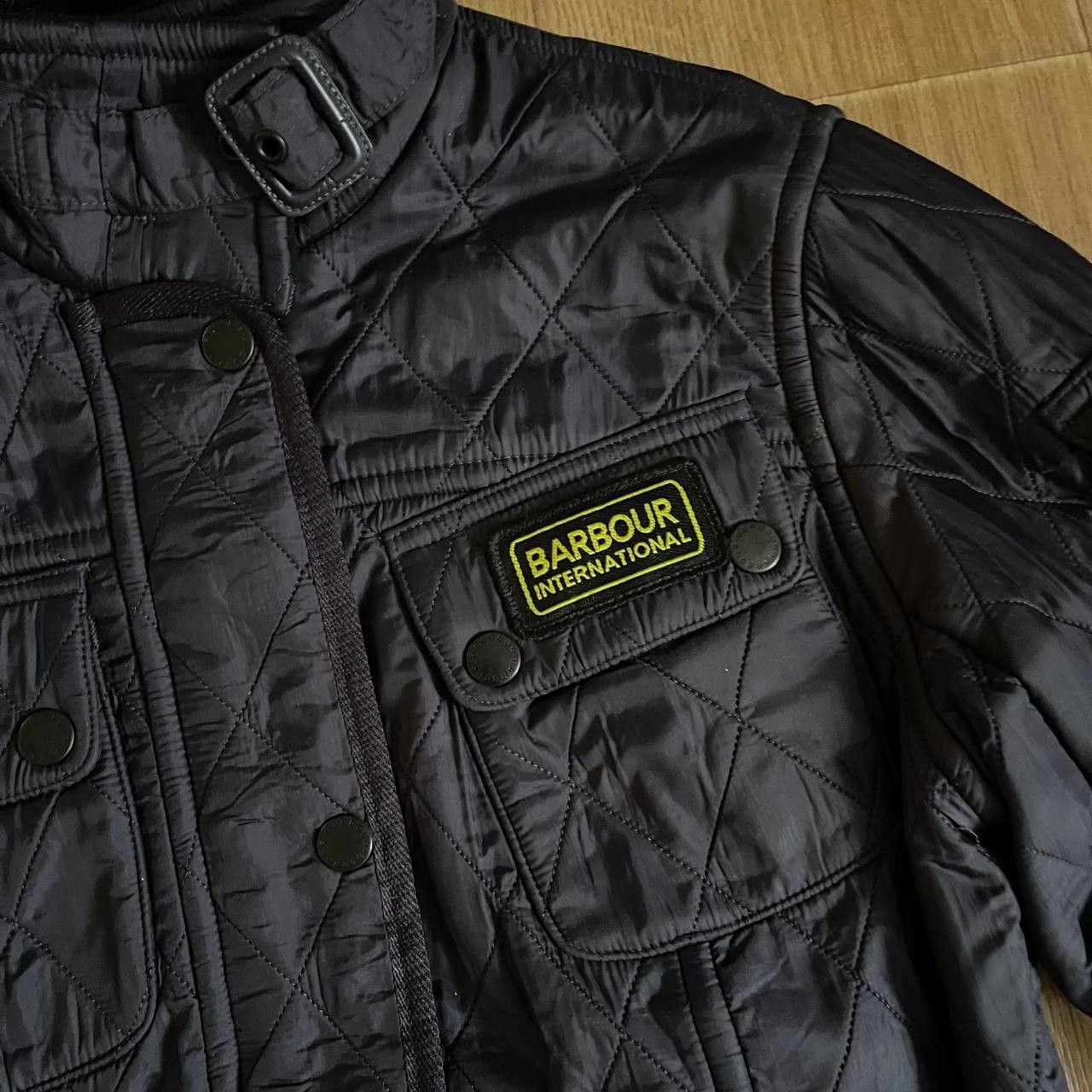 Barbour Women’s Quilted Bomber Jacket Barbour International Size 6 Size M / US 6-8 / IT 42-44 - 4 Thumbnail