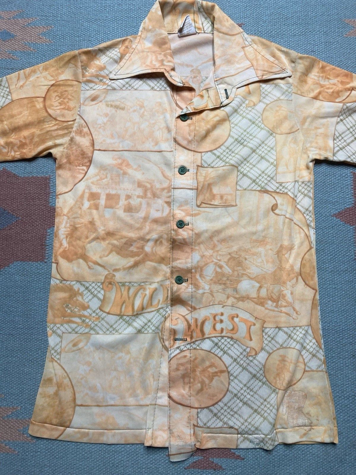 Vintage Vtg 70s button shirt nylon acetate? Wild West women’s small Size S / US 4 / IT 40 - 2 Thumbnail