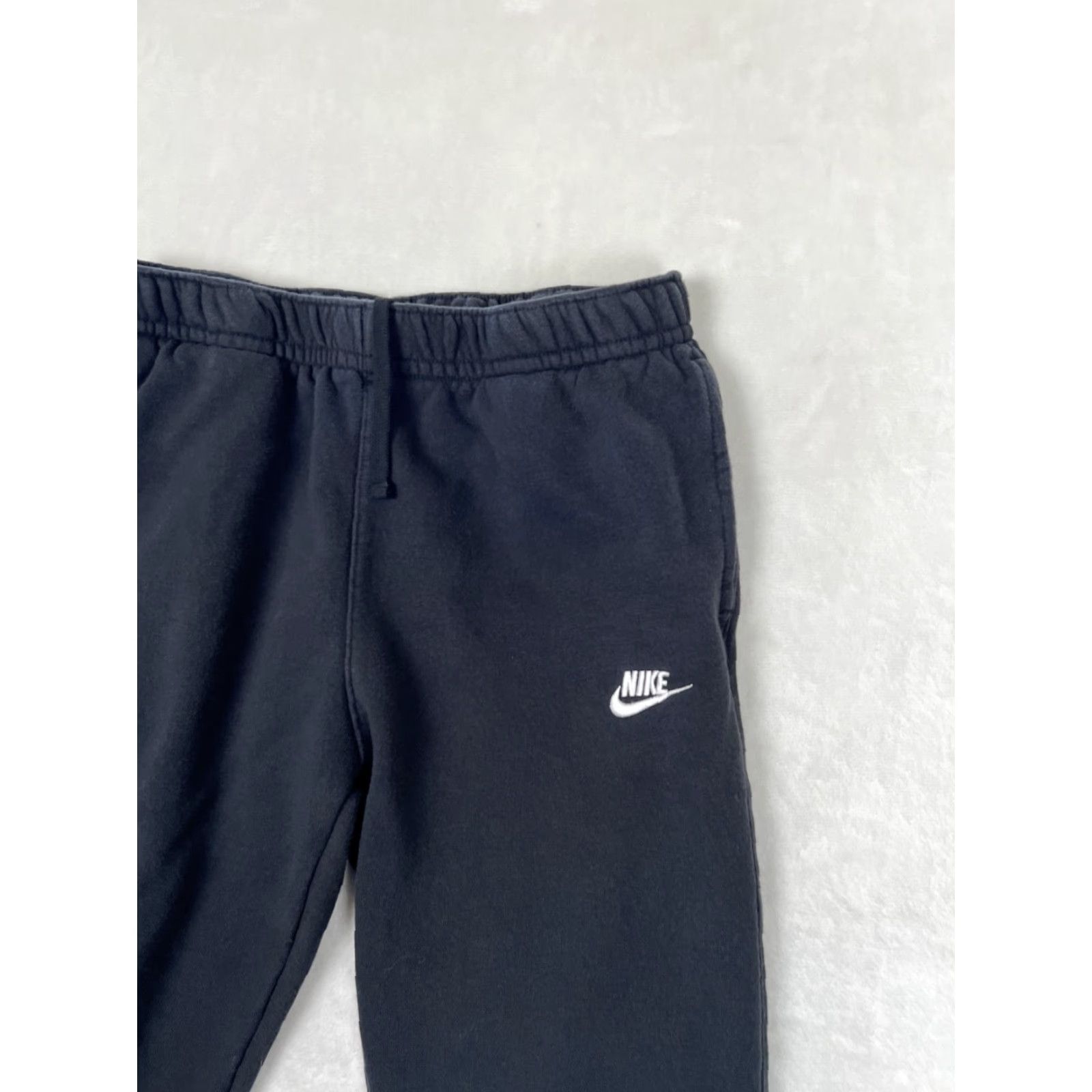 Nike Nike Jogger Pants Women’s Medium Black Cuffed Fleece Tapered Inseam 30 in Activewear Logo Pockets Winter Fall Spring Athleisure Sports Gym & Training Size 32" / US 10 / IT 46 - 2 Thumbnail