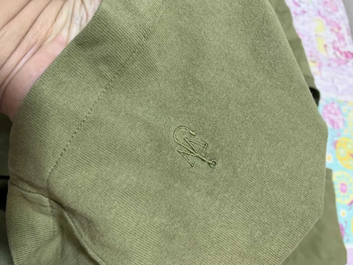 JW Anderson × Uniqlo Uniclo Jw Anderson Army Green Stitched Pocket T Shirt XL Size US XL / EU 56 / 4 - 9 Thumbnail