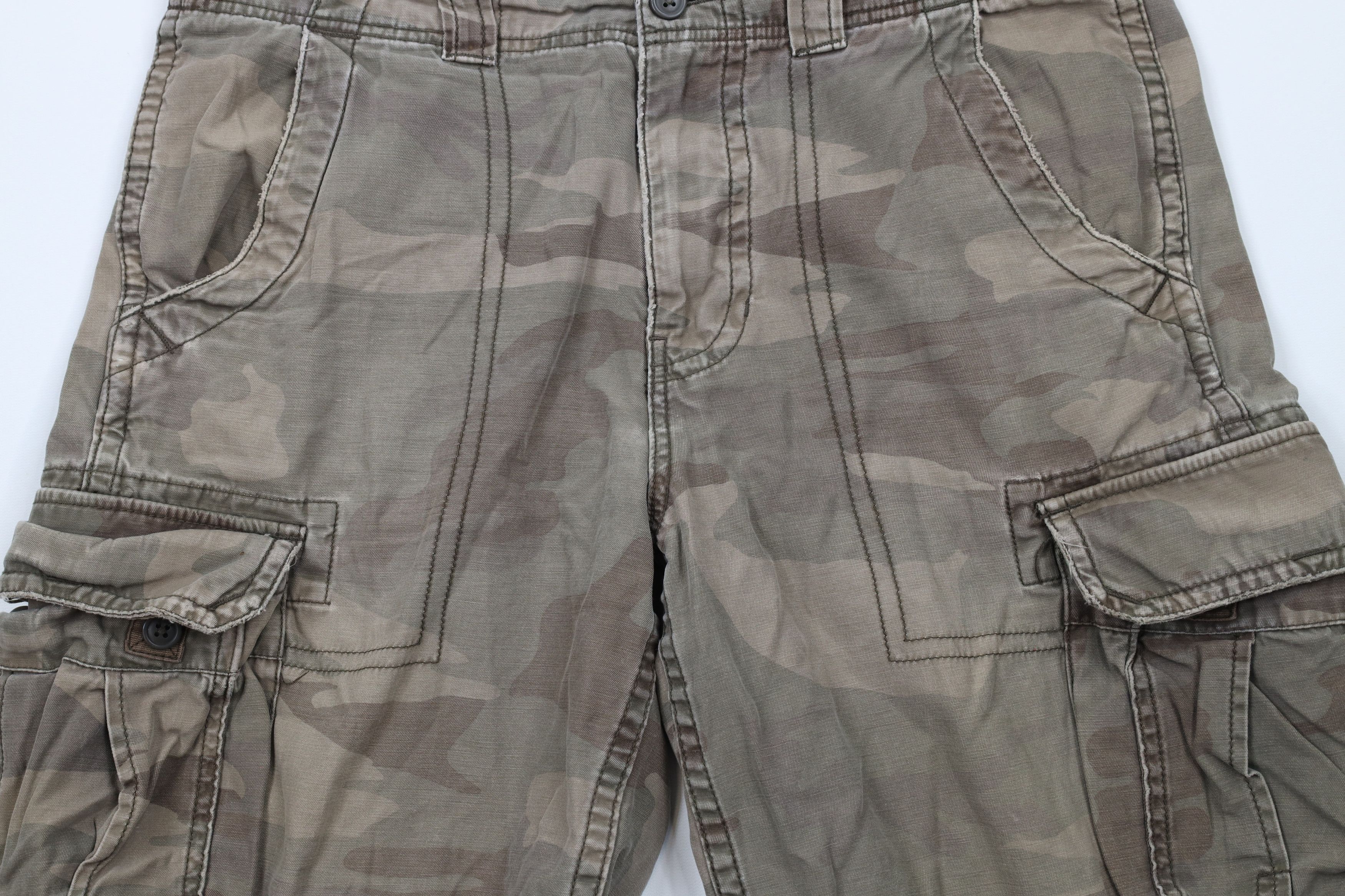 Vintage Vintage 90s Streetwear Heavyweight Camouflage Cargo Shorts Size US 32 / EU 48 - 3 Thumbnail