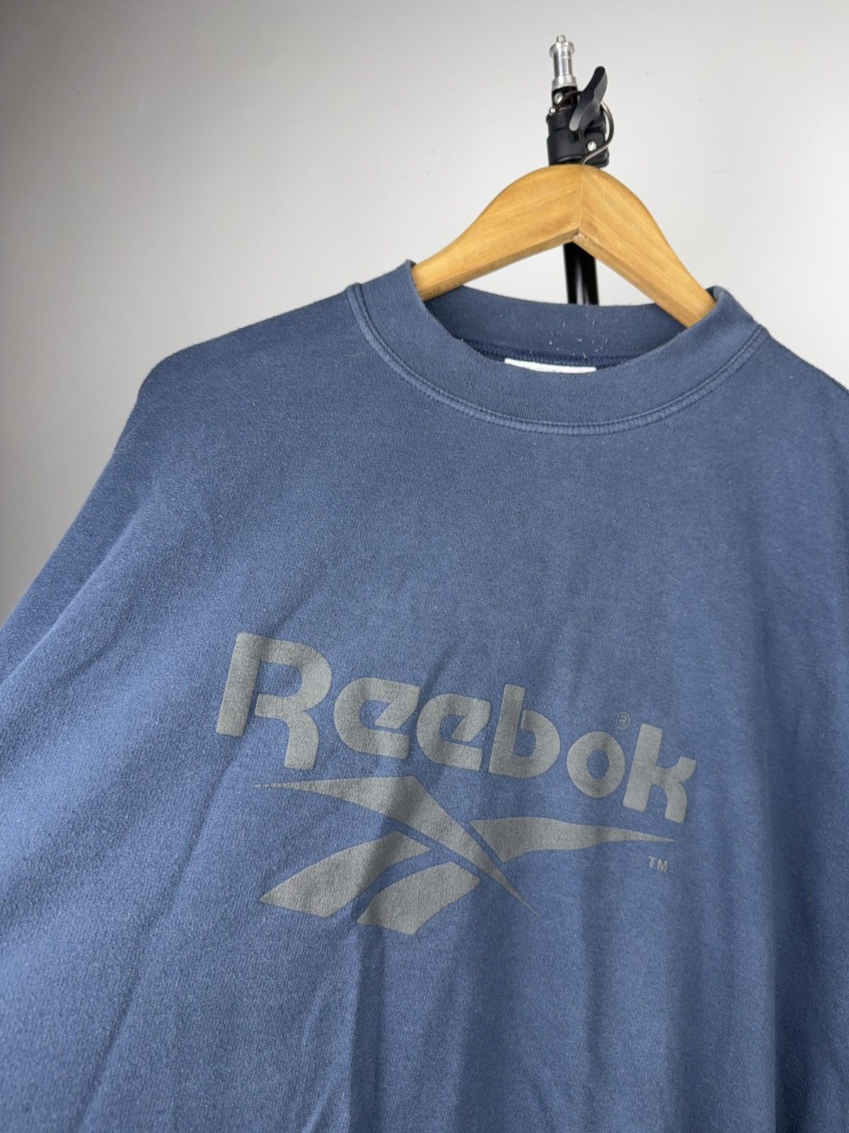 Reebok Vintage 90s Retro Reebok Faded Logo Crewneck Sweatshirt Size US L / EU 52-54 / 3 - 3 Thumbnail
