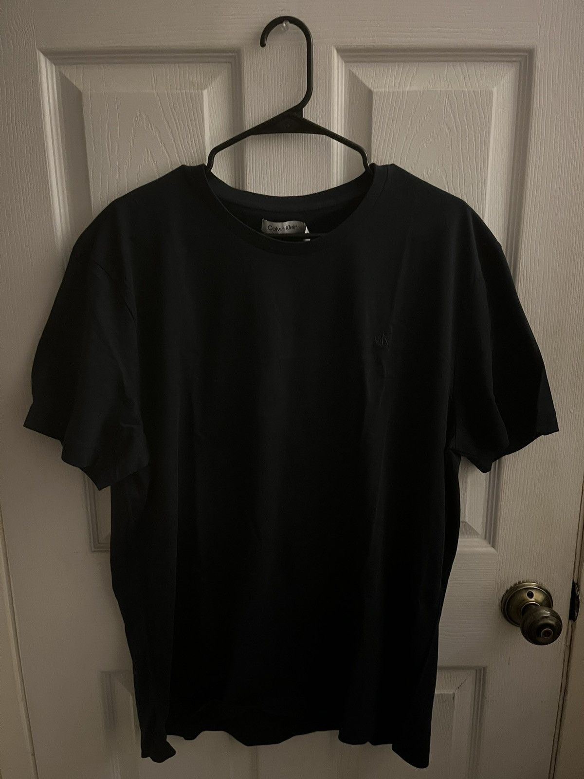Calvin Klein Calvin Klein Black T Shirt (Small Embroidered Logo) Size US XL / EU 56 / 4 - 1 Thumbnail