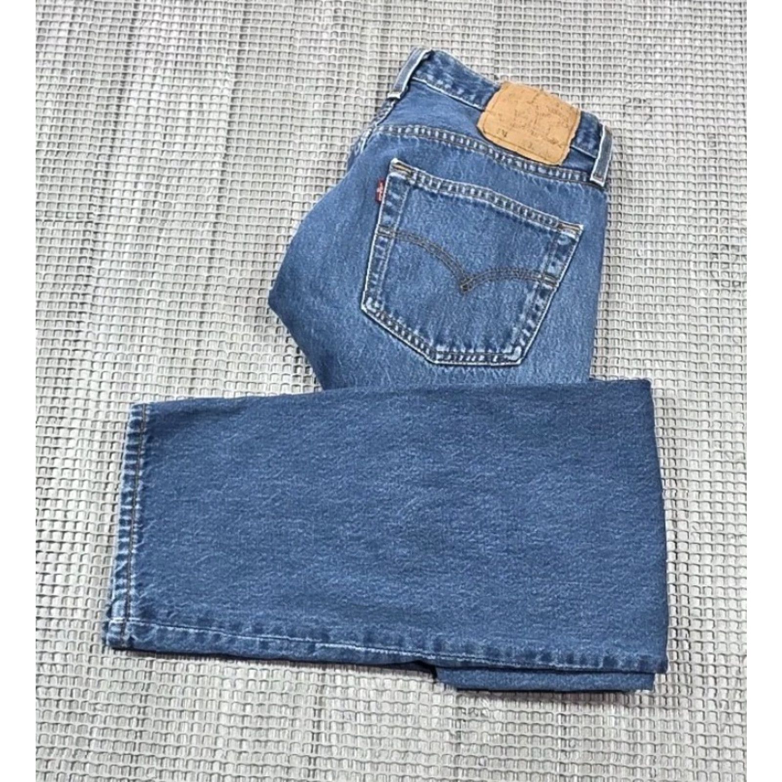 Levi's VINTAGE Levi's 501 Jeans Womens 30x30 Blue Denim Button Fly 80s 90s Regular Women Jeans Size 30" / US 8 / IT 44 - 2 Thumbnail