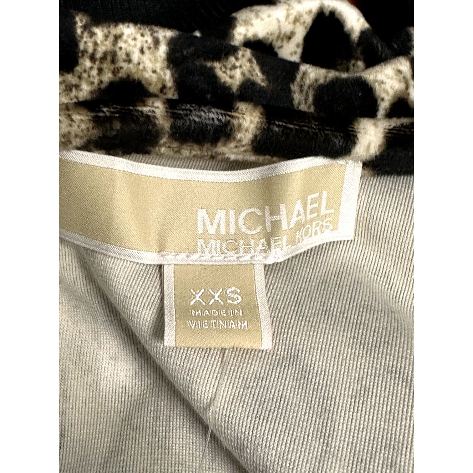 Michael Kors Michael Kors Top Velour Cheetah Print Black/Brown XXS NWT Size XXS / US 00 / IT 34 - 10 Thumbnail
