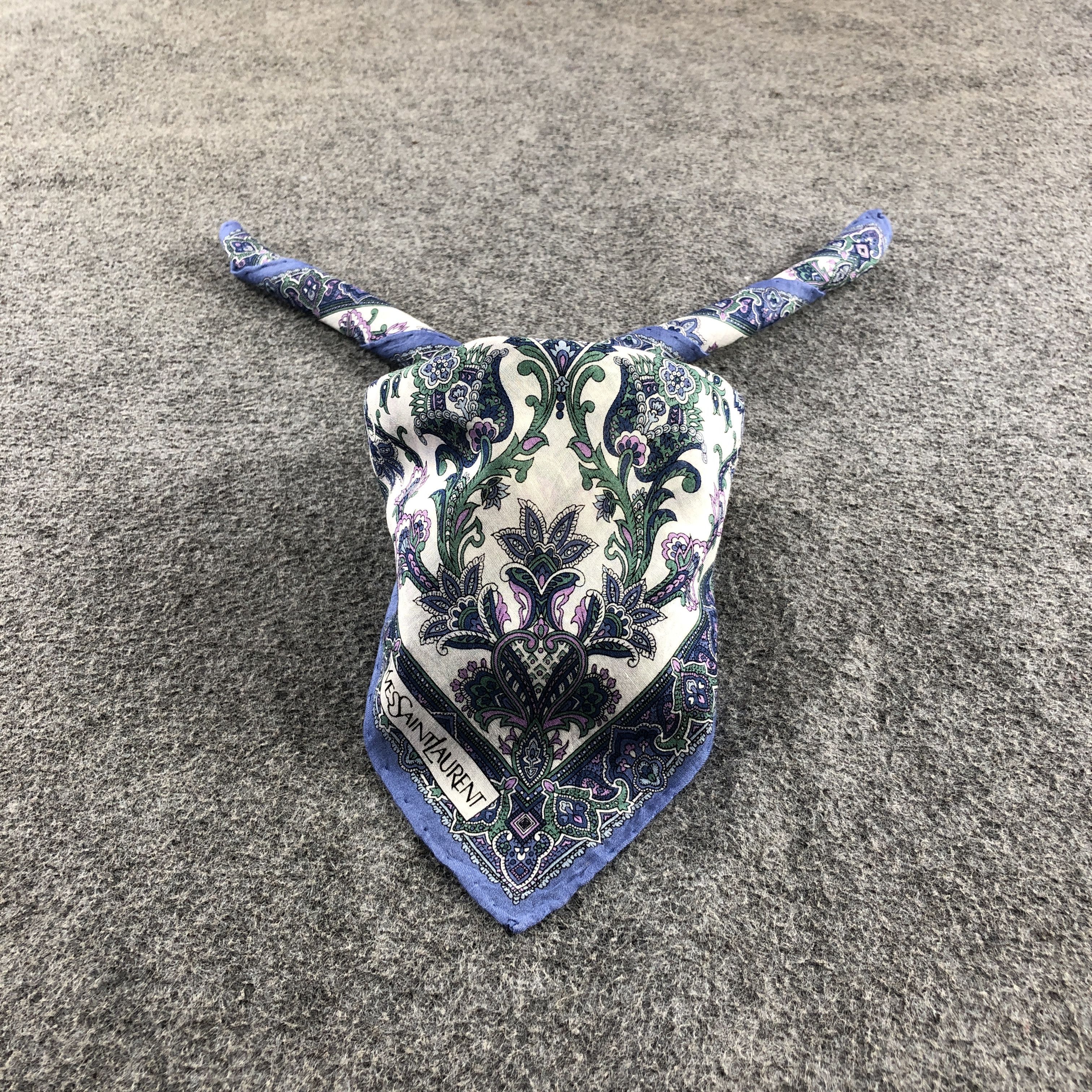 Yves Saint Laurent Yves Saint Laurent Handkerchief Neckerchief Bandana H2783 Size ONE SIZE - 1 Thumbnail