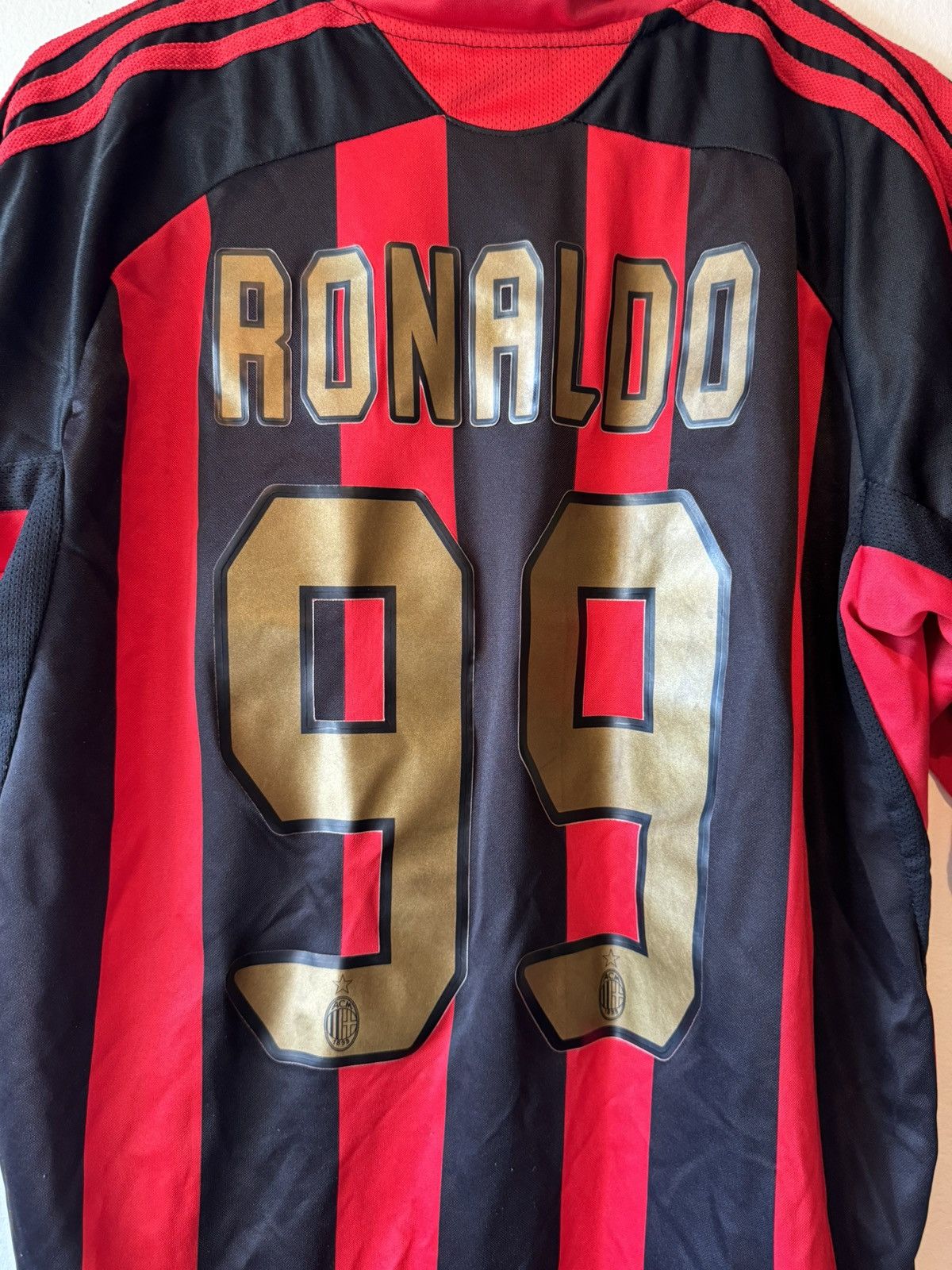 Other Ronaldo Nazario R9 AC Milan Soccer Jersey #99 Size Small Men Size US S / EU 44-46 / 1 - 5 Thumbnail