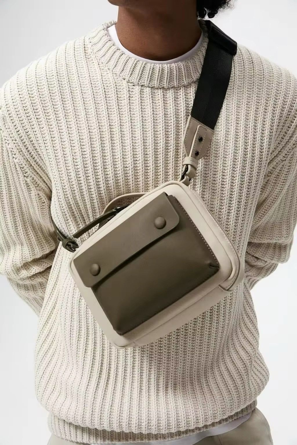 Crossbody Messenger Casual Trendy Design Bag in Green, Men's