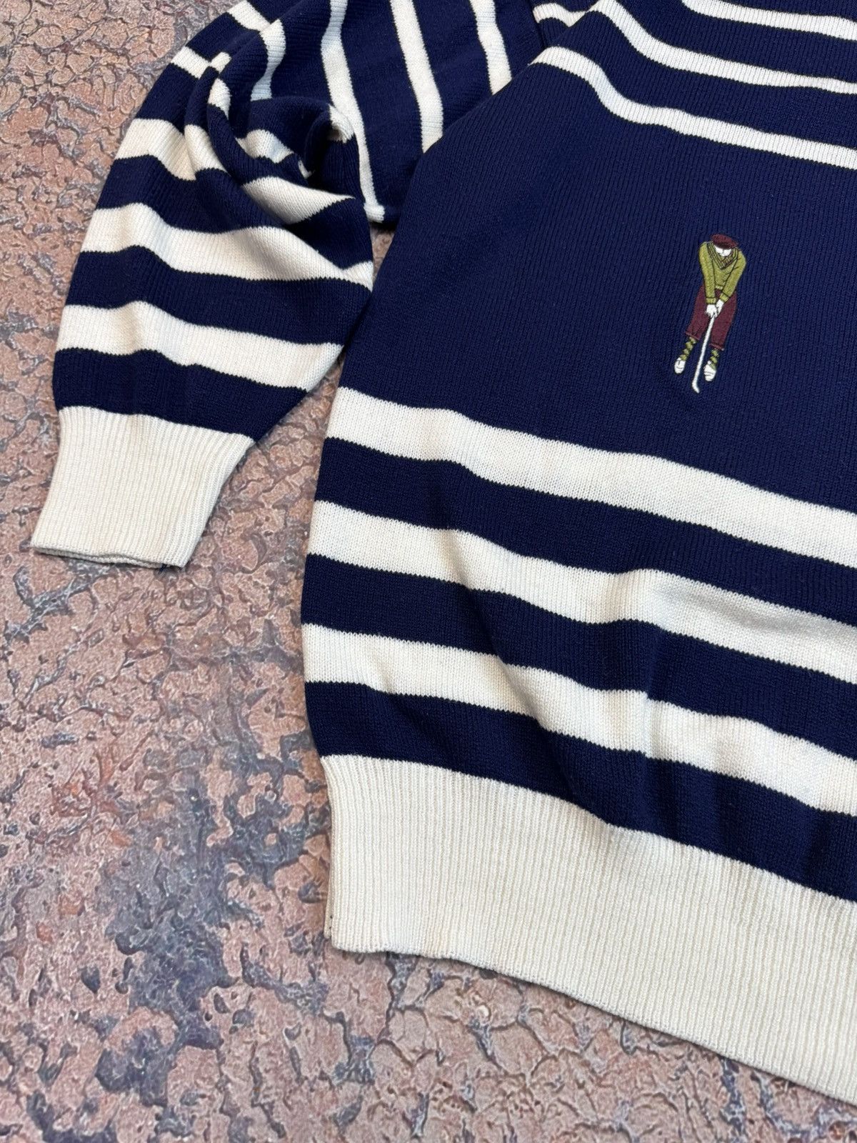 Lacoste Lacoste embroired tennis sweater made France vintage Size US XL / EU 56 / 4 - 2 Thumbnail