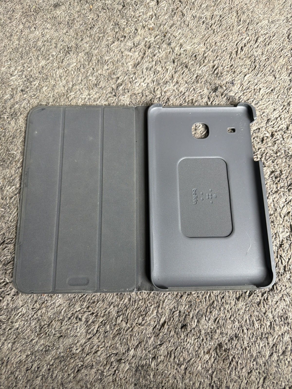 Hypebeast Belkin Tri-Fold Tablet Cover Size ONE SIZE - 3 Thumbnail