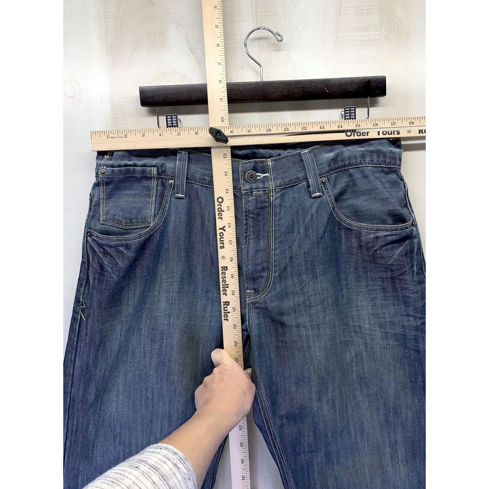 Levi's Levi’s 514 Jeans Mens 36x32 Denim Blue Regular 5-Pocket Straight ZIP Vintage N/A Size US 36 / EU 52 - 2 Thumbnail