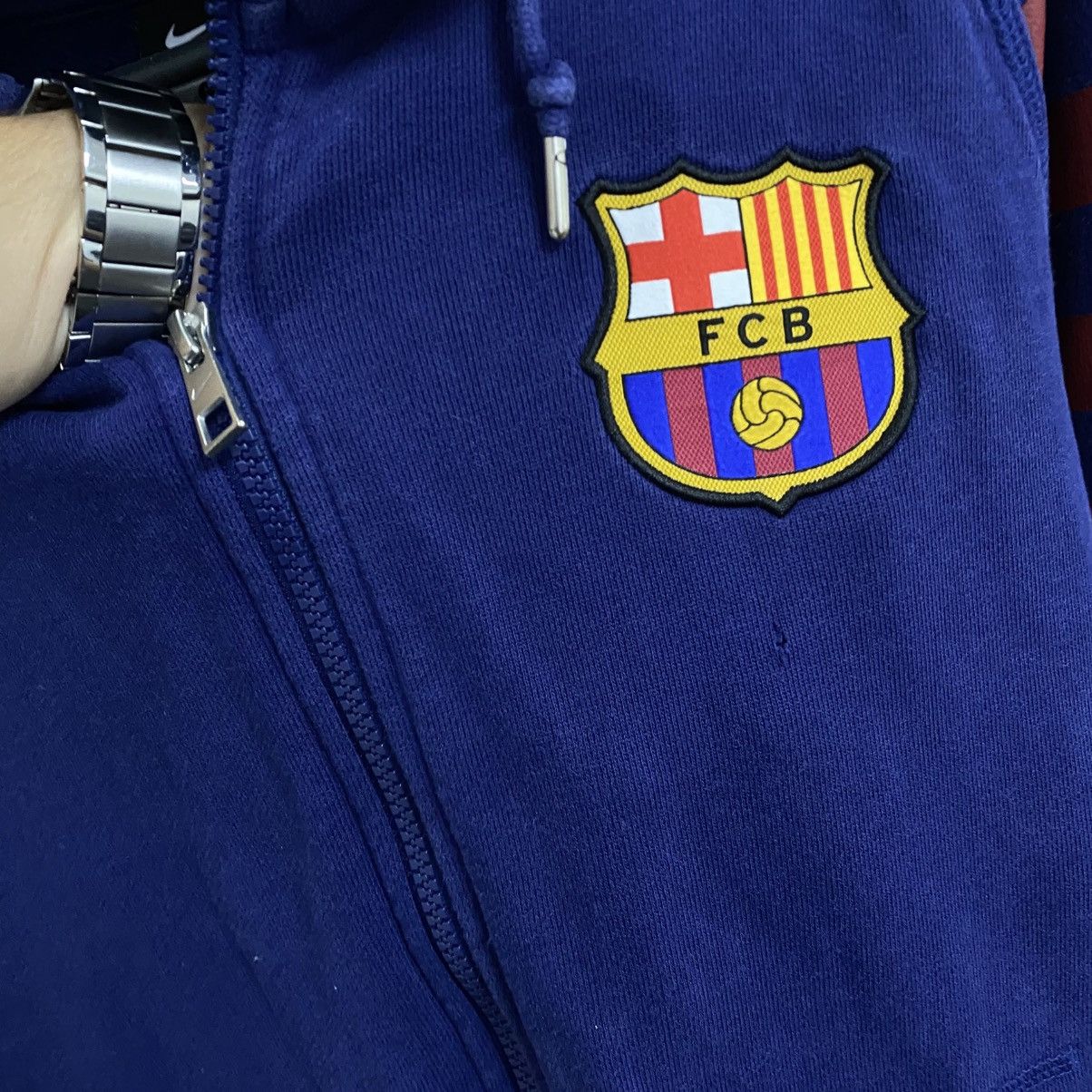 Nike Vintage Nike Barcelona Zip Hoodie Size US M / EU 48-50 / 2 - 10 Thumbnail